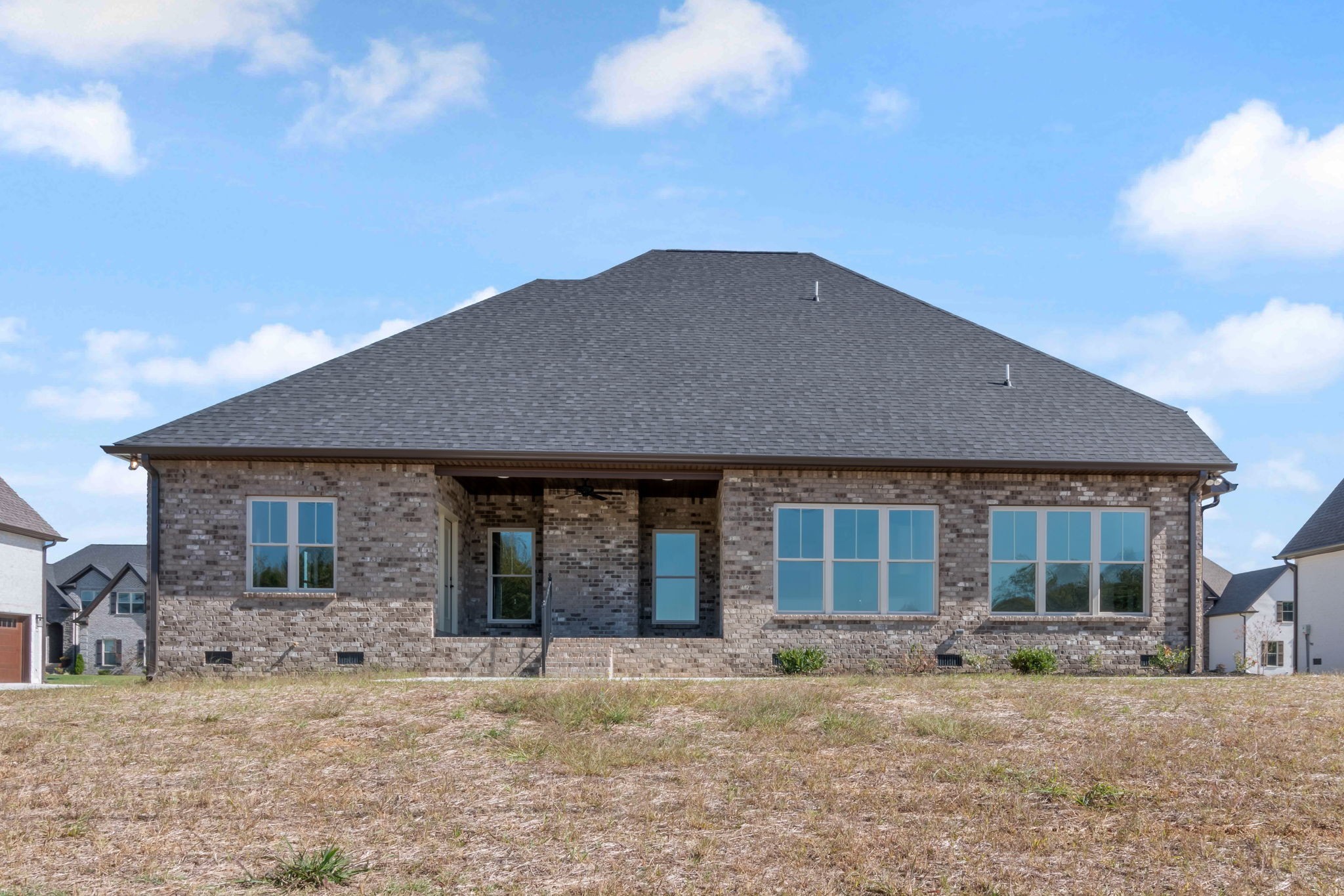 2712 Carousel Dr