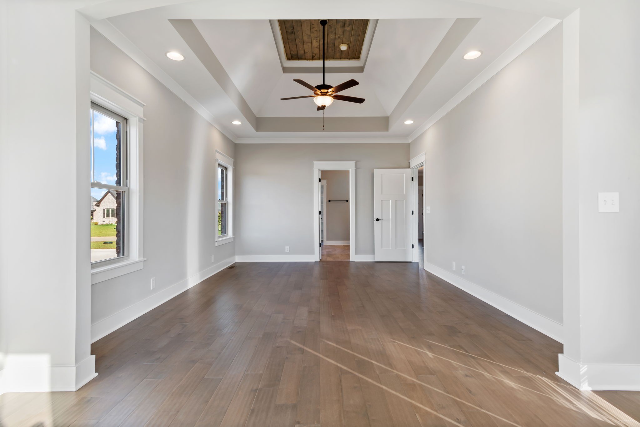 2712 Carousel Dr