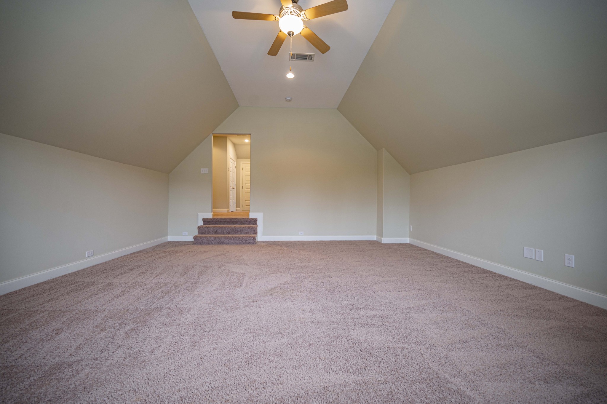 2722 Wynthrope Hall Dr