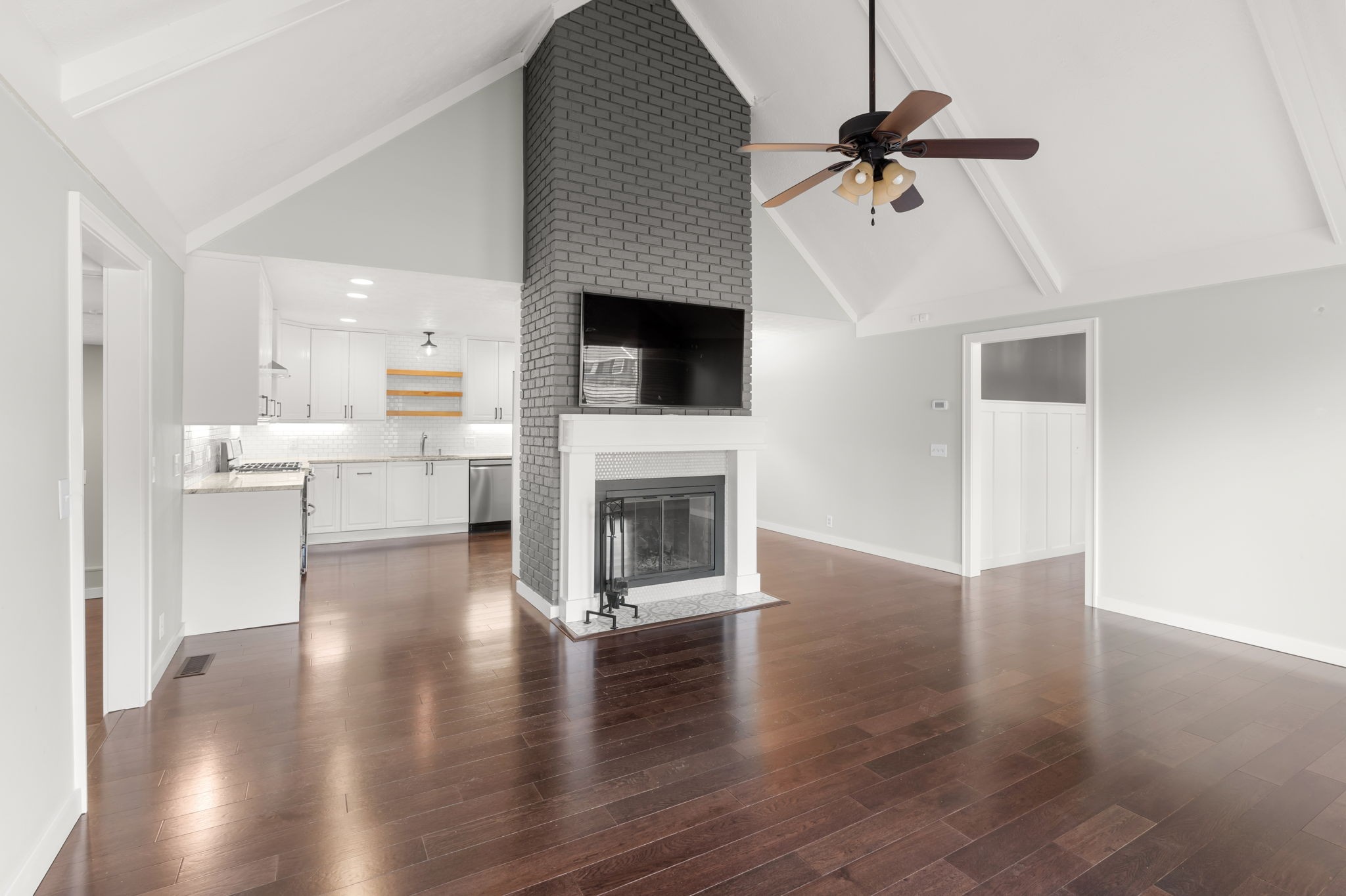 105 Ridge Dr