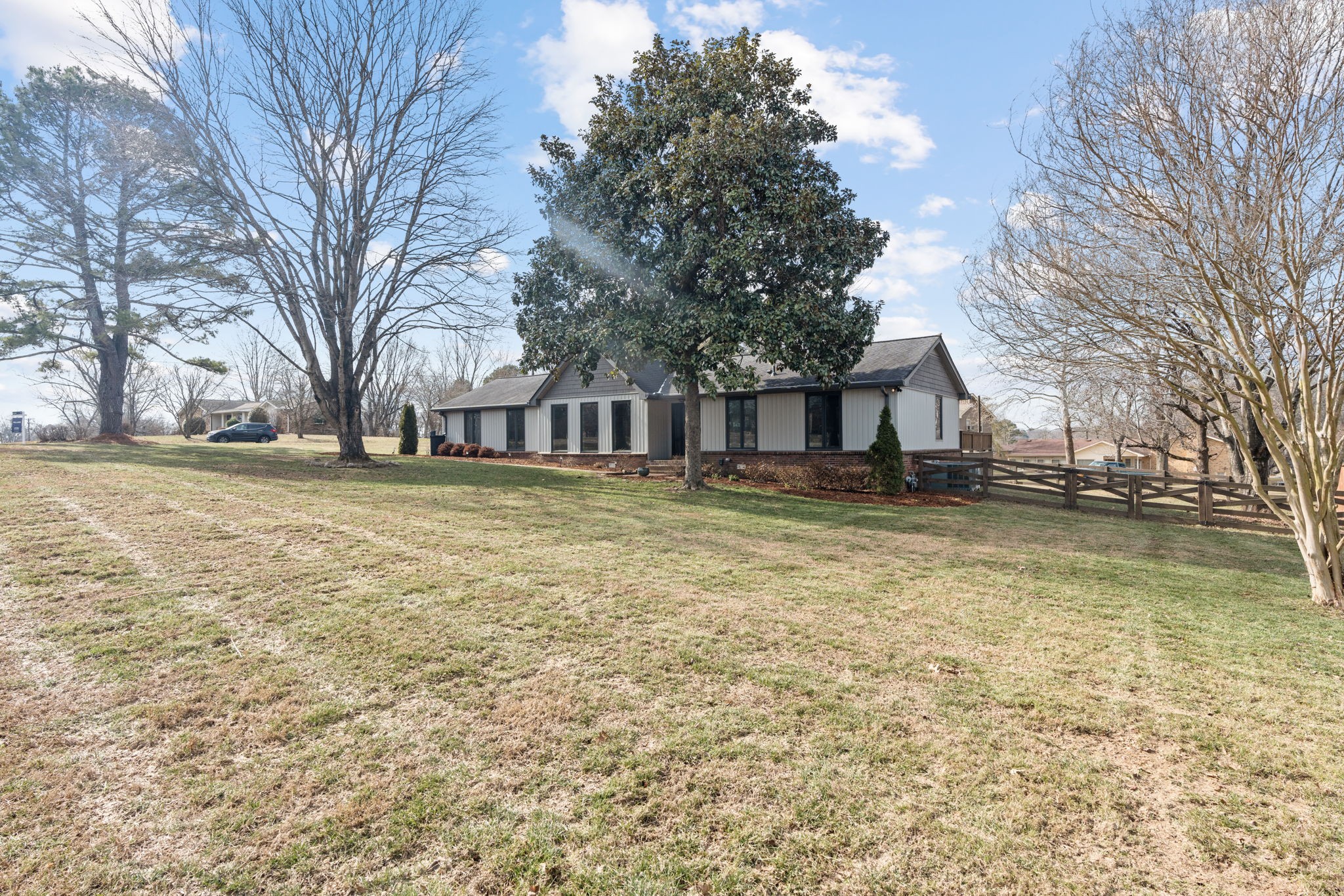 105 Ridge Dr
