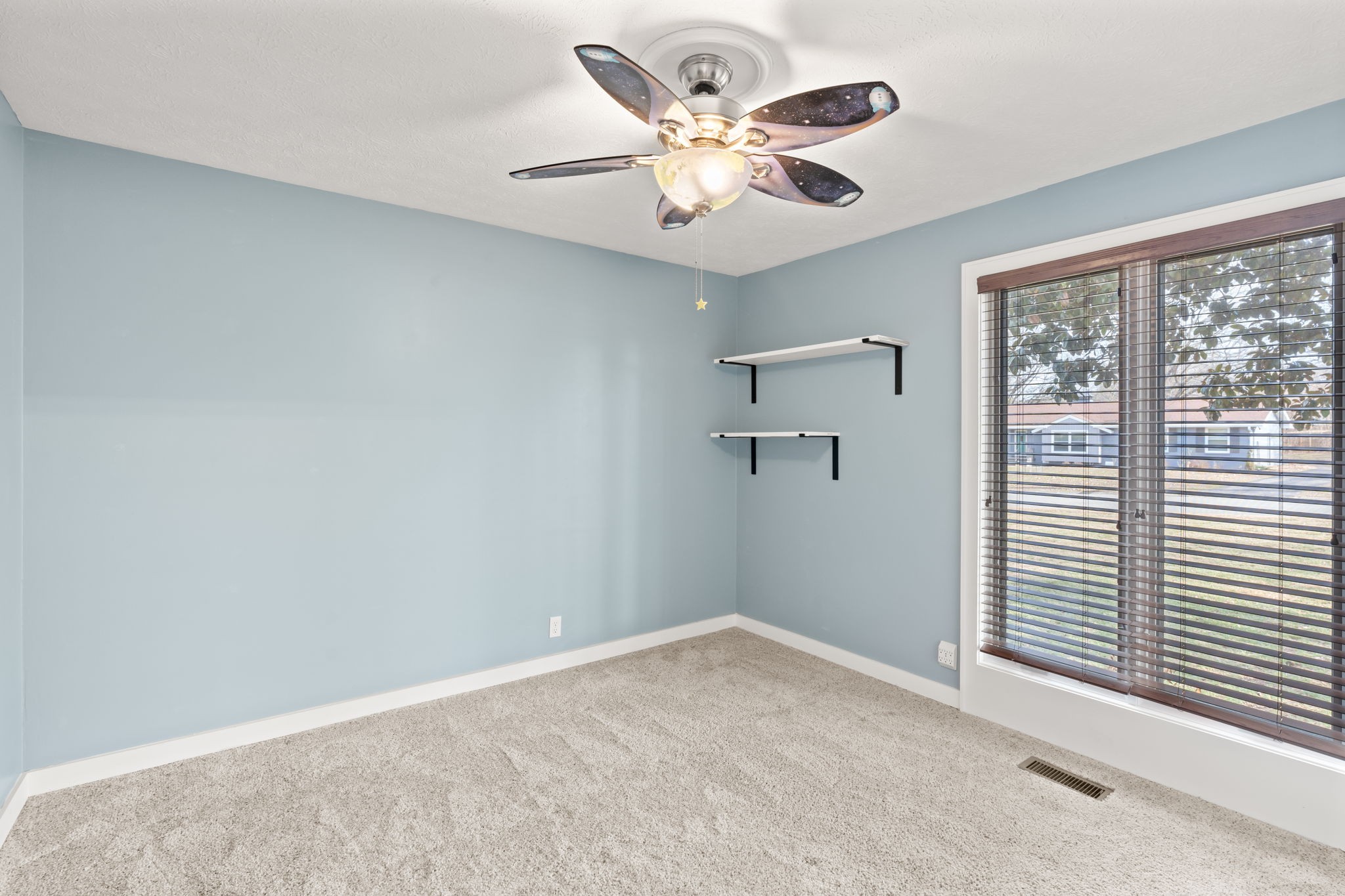 105 Ridge Dr