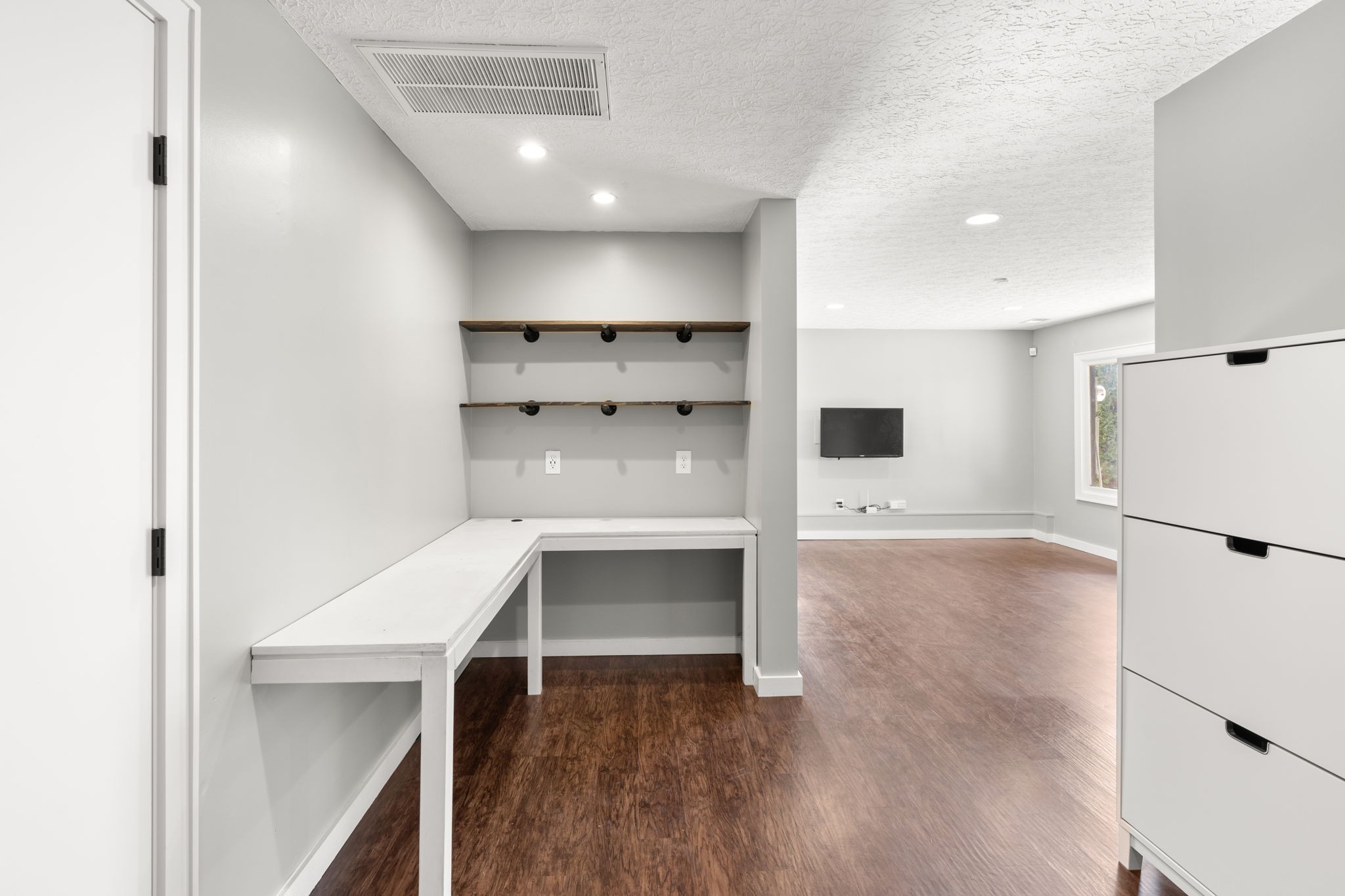 105 Ridge Dr