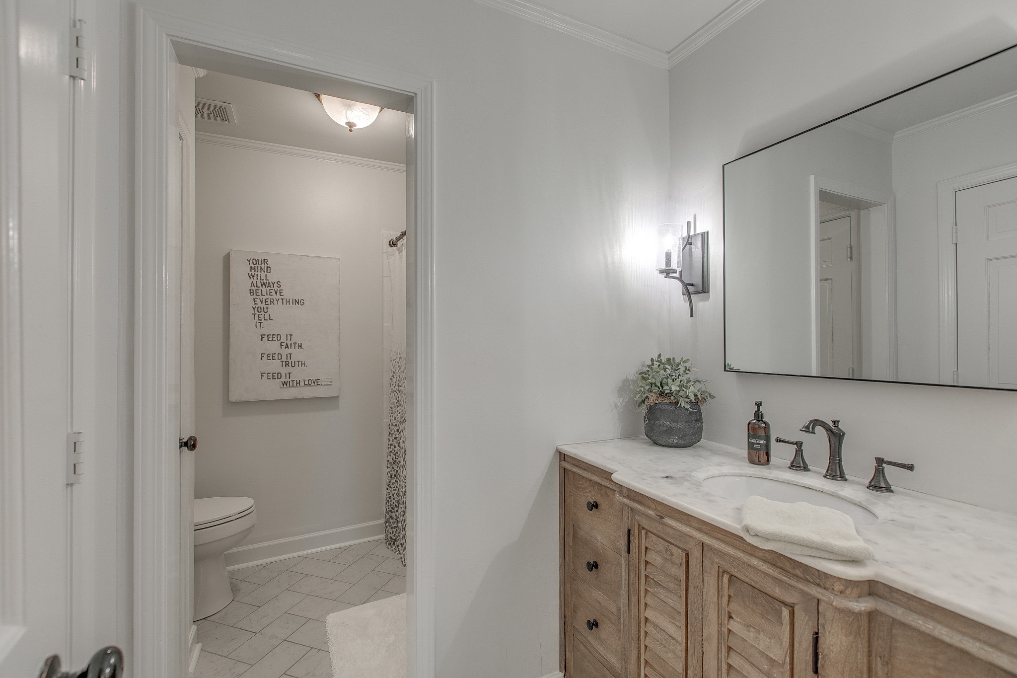 727 Cherokee Ct