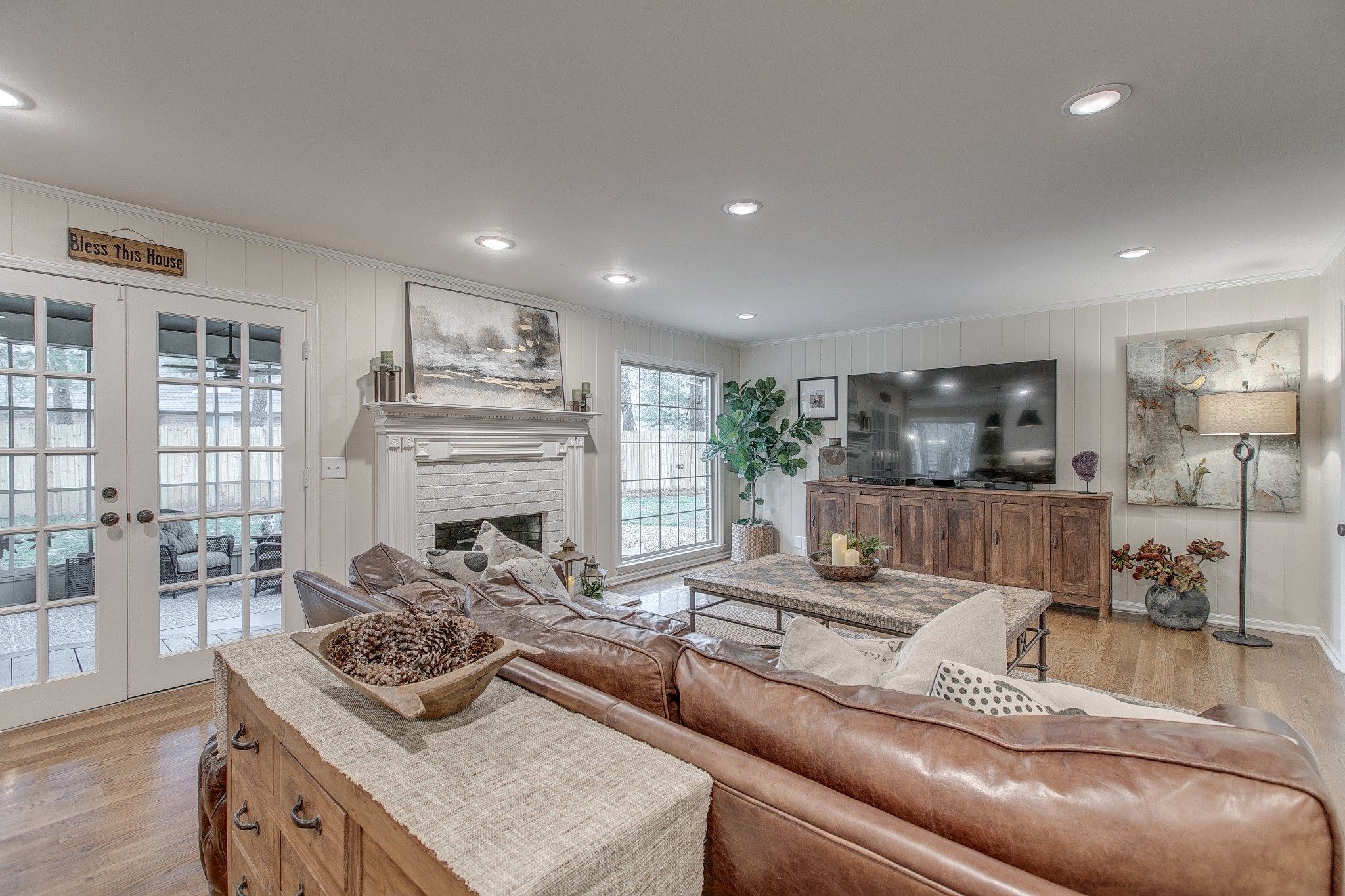 727 Cherokee Ct