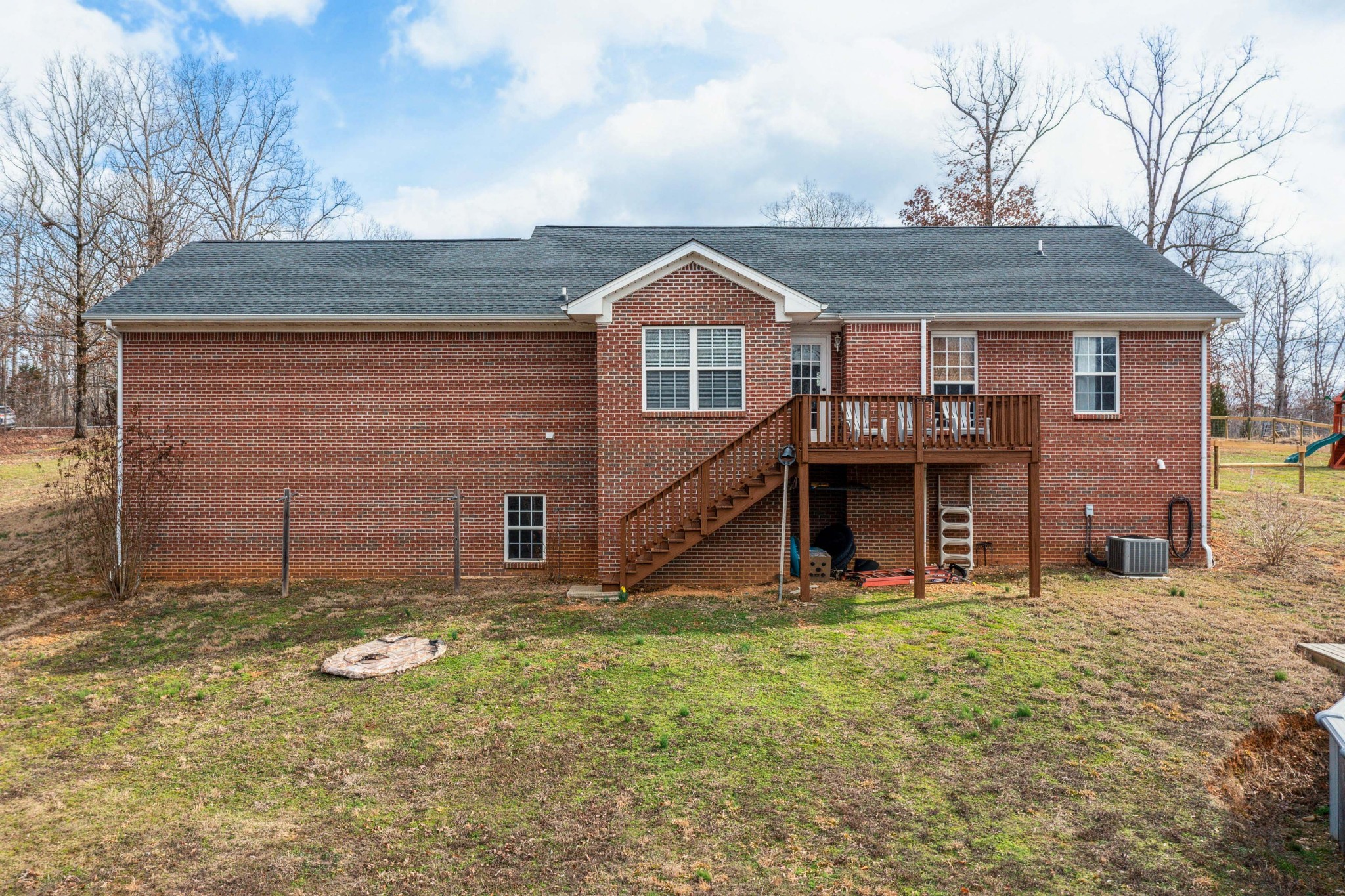 243 Hunter Ln