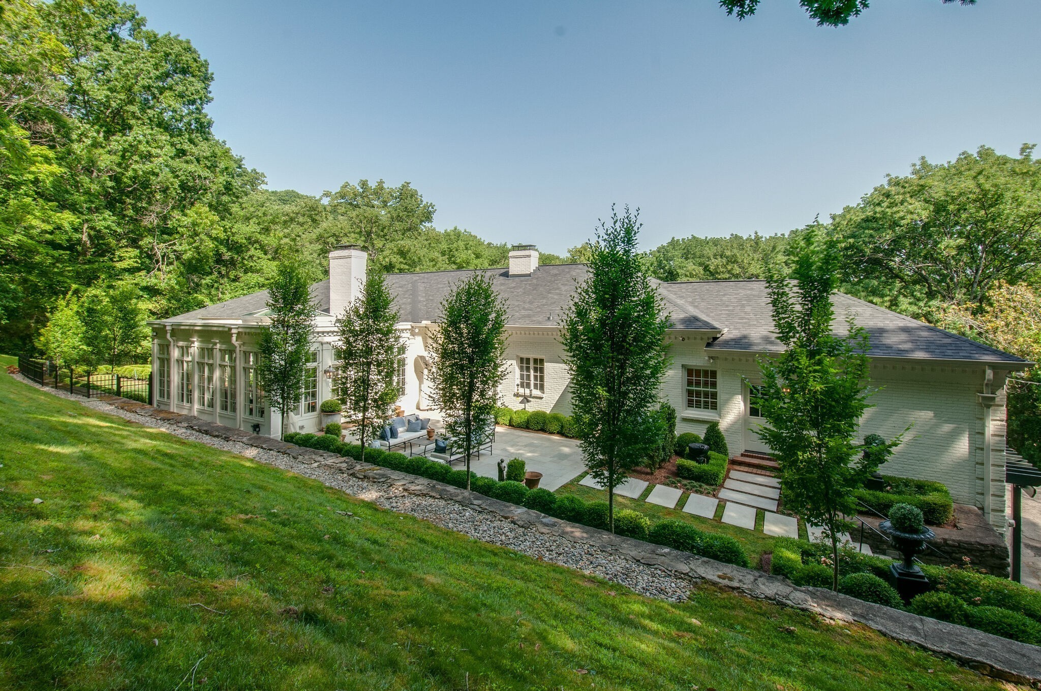 4382 Chickering Ln