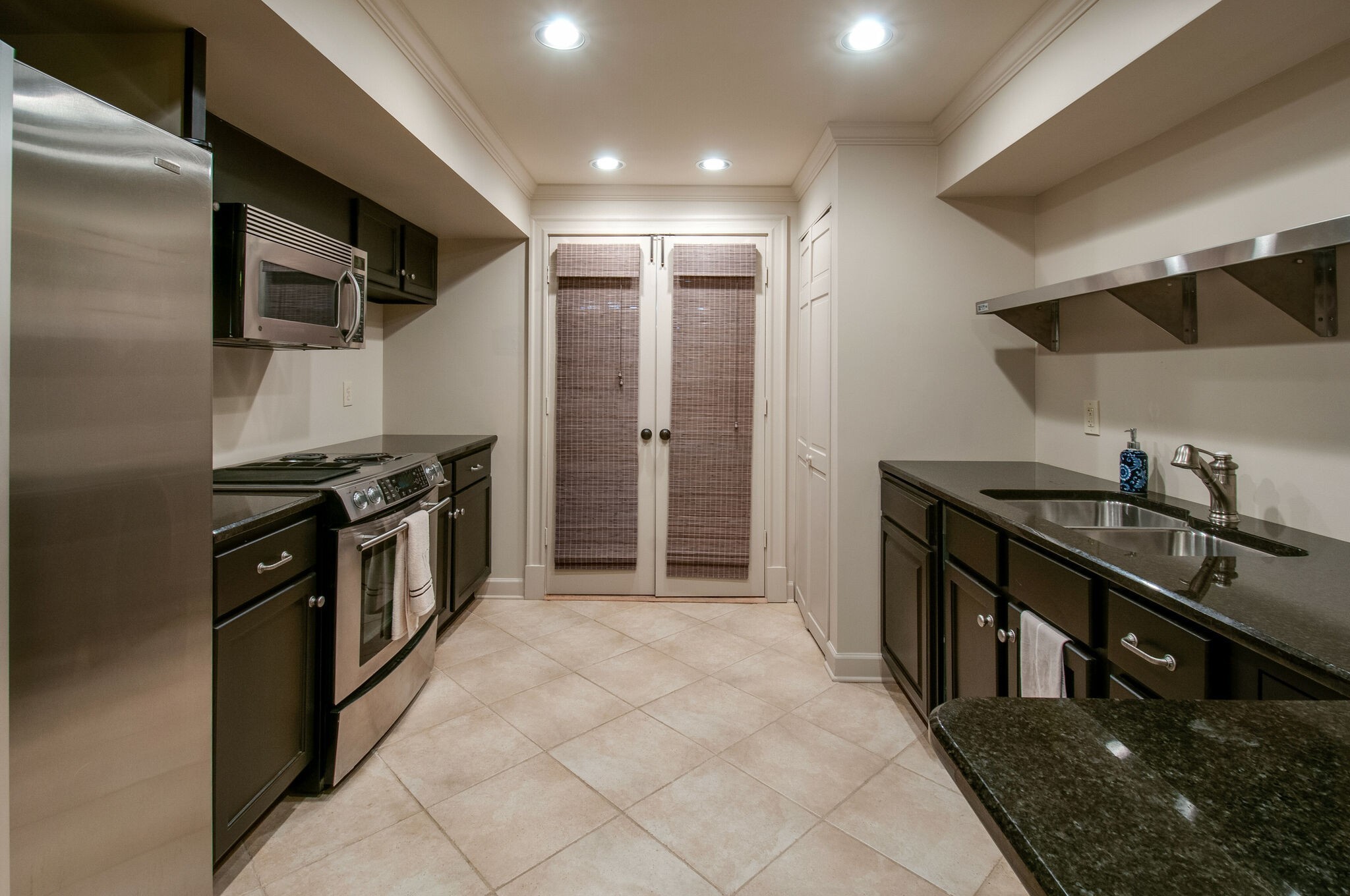 4382 Chickering Ln