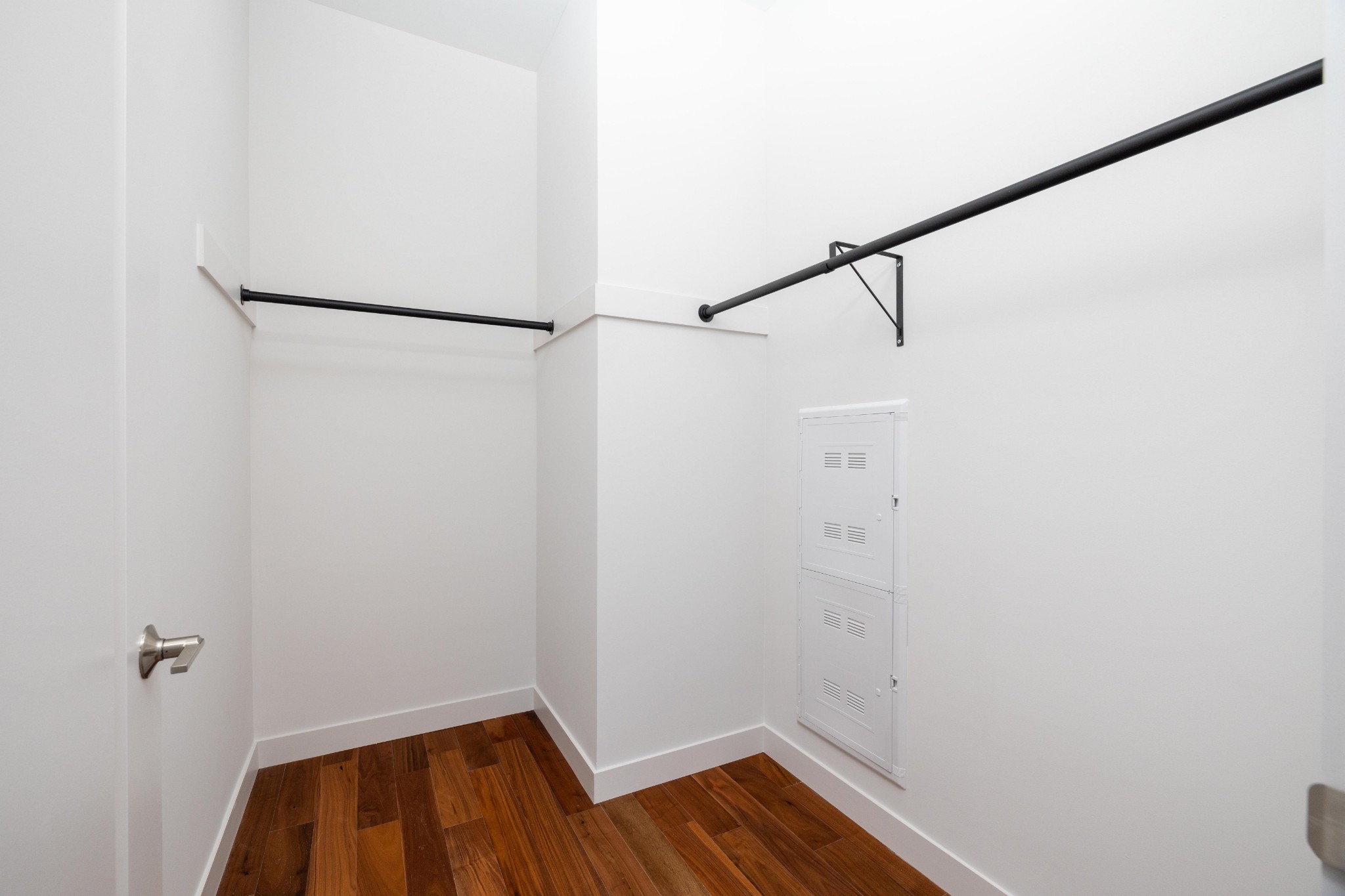 160 2nd Avenue, S Unit: 2604