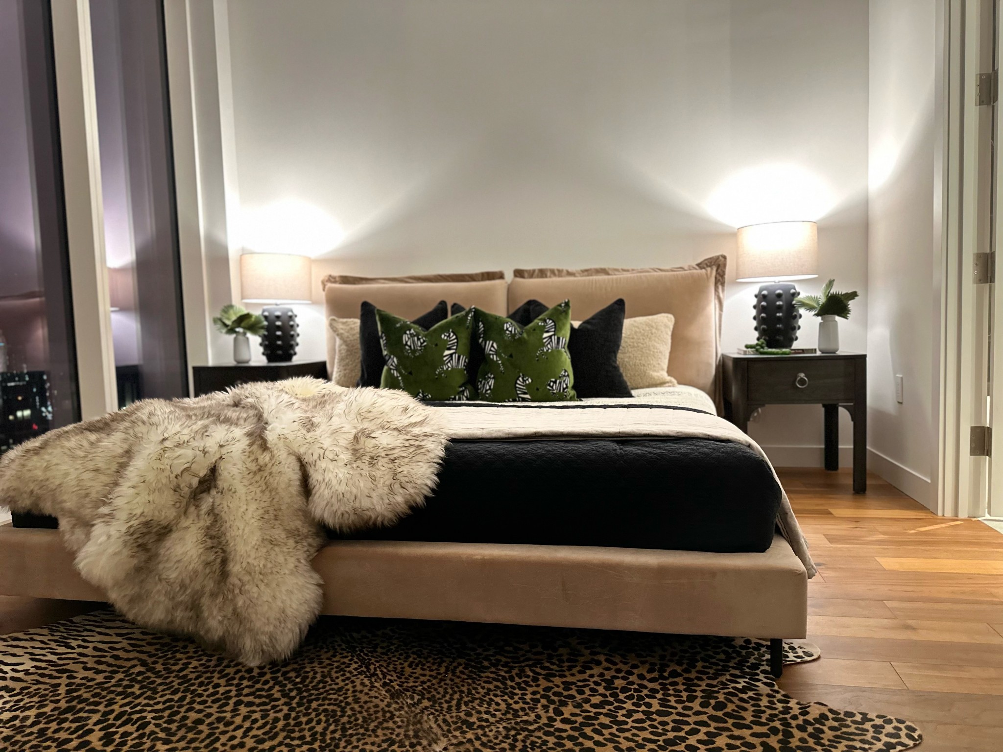 160 2nd Avenue, S Unit: 2604