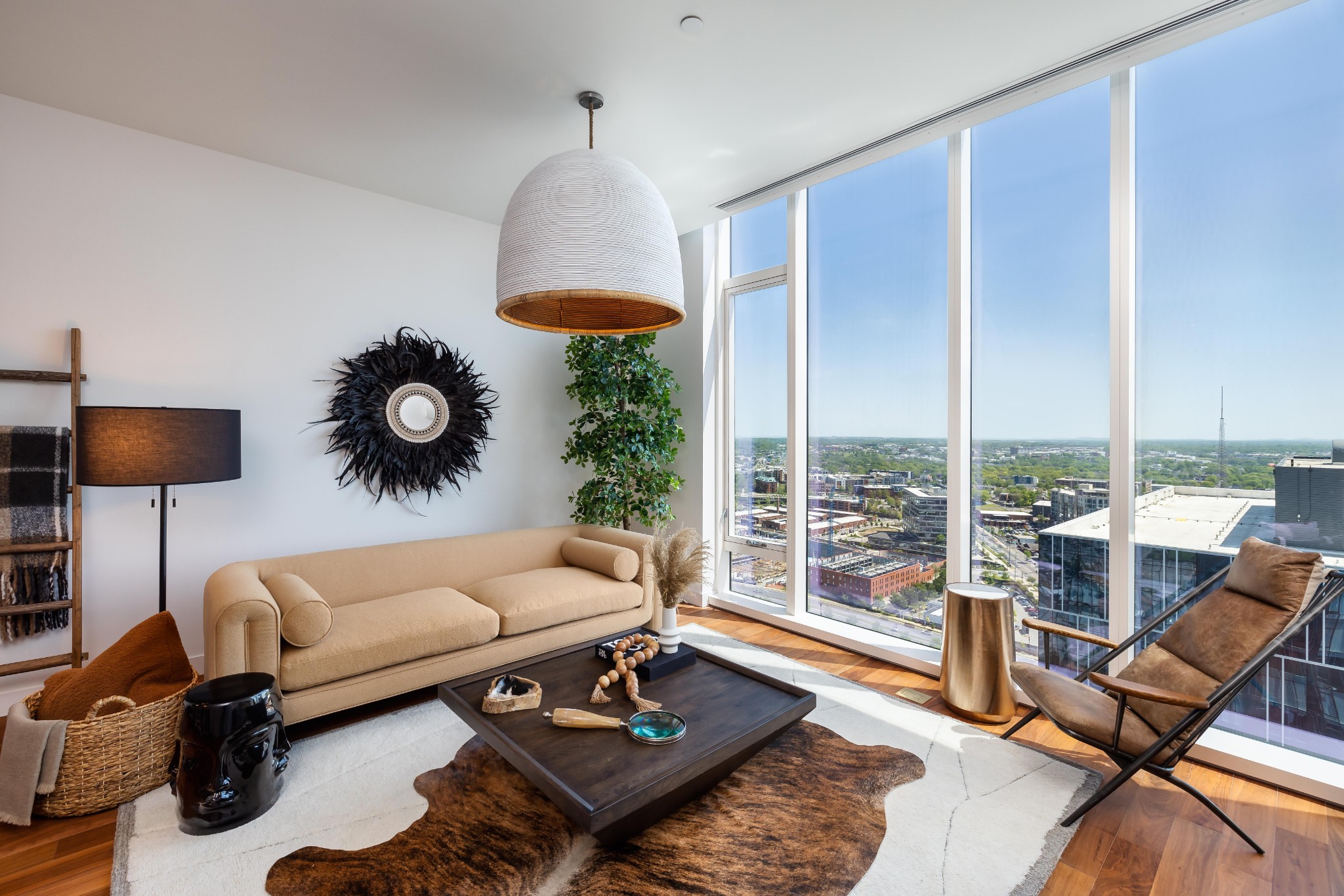 160 2nd Avenue, S Unit: 2604