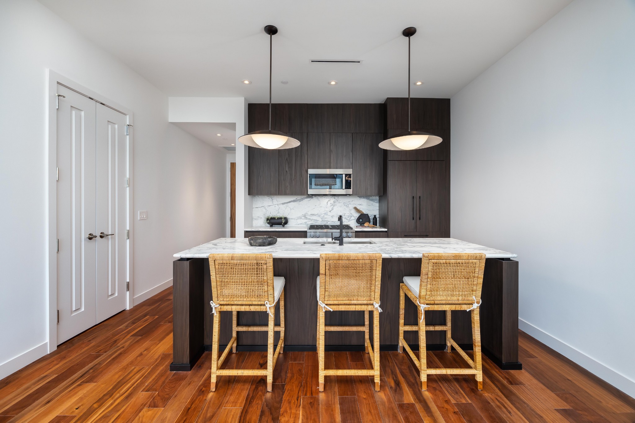 160 2nd Avenue, S Unit: 2604