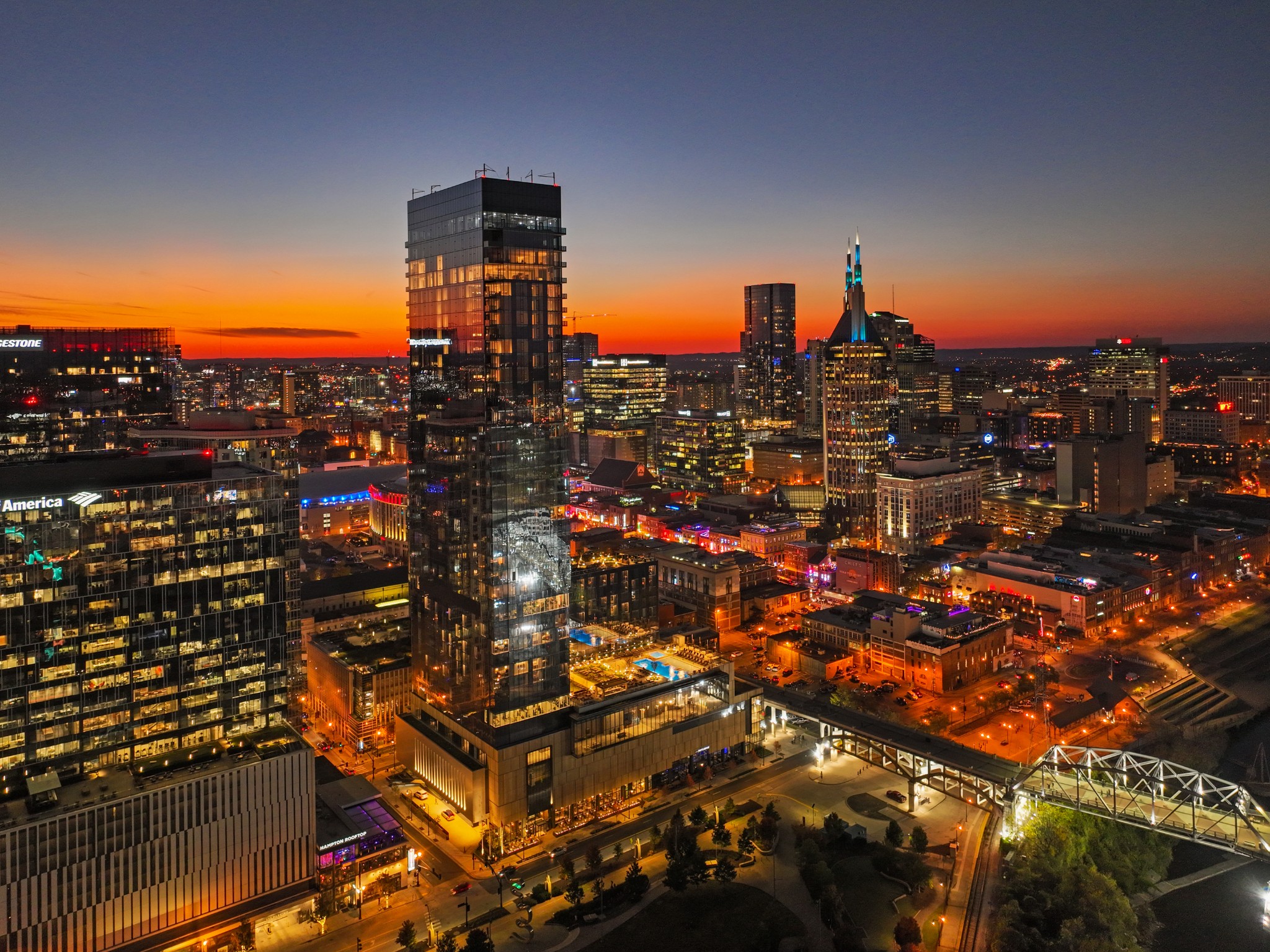 160 2nd Avenue, S Unit: 2604