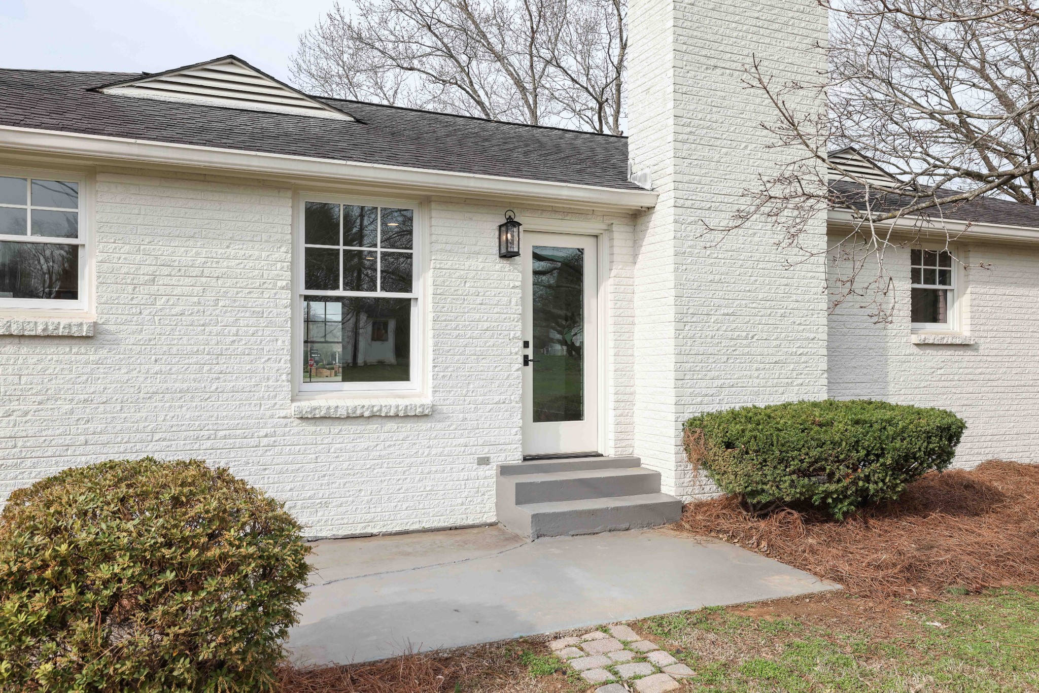 7012 Country Club Dr