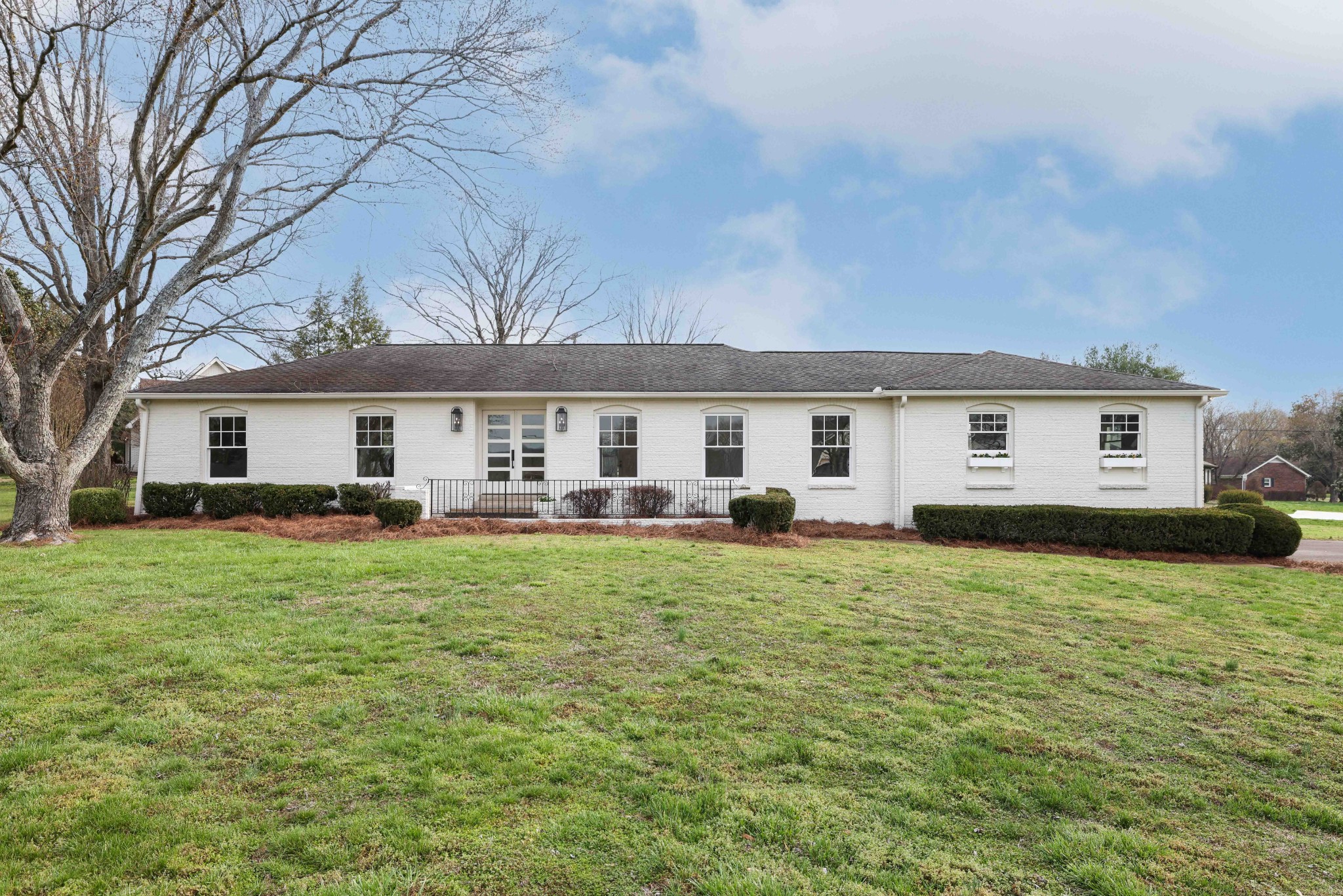 7012 Country Club Dr