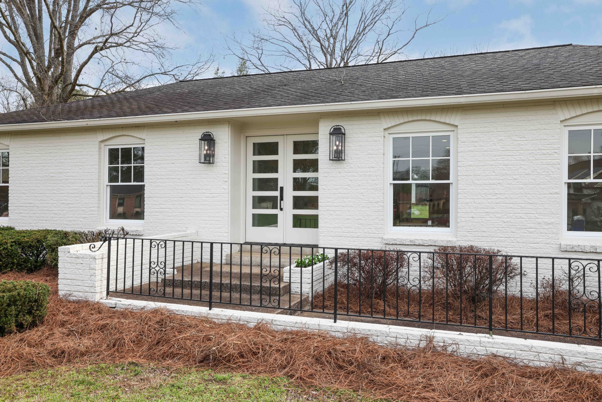 7012 Country Club Dr
