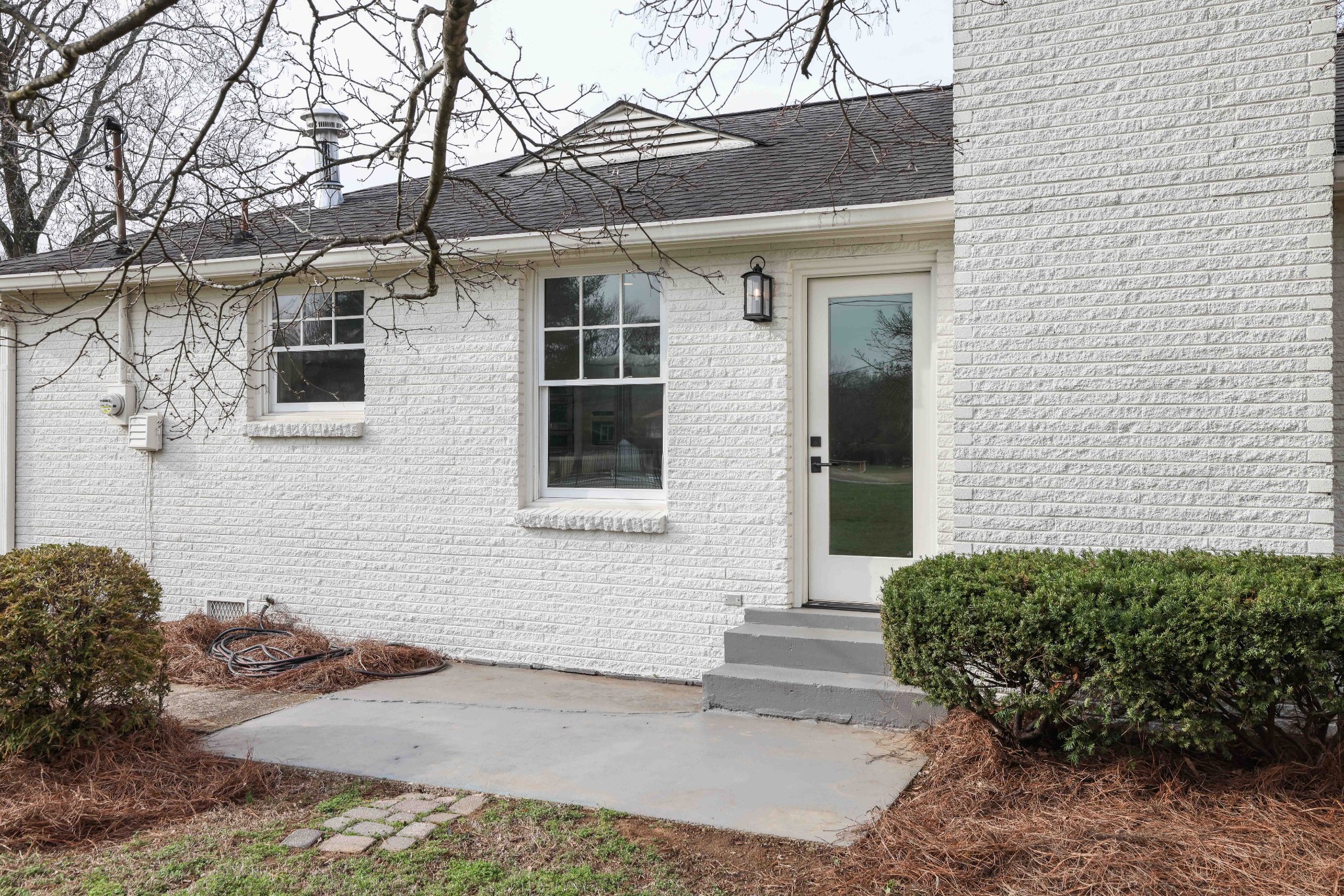 7012 Country Club Dr