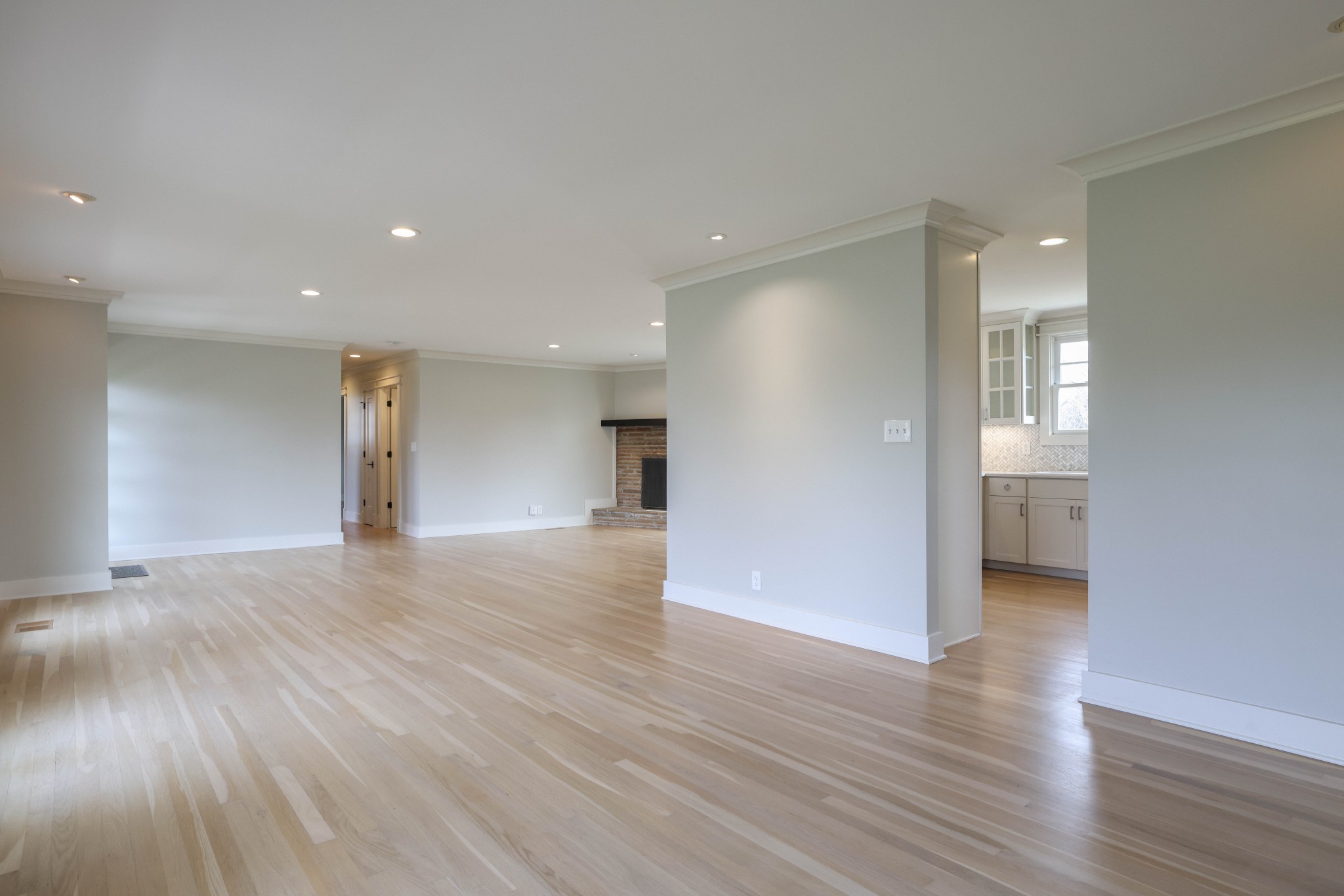 7012 Country Club Dr