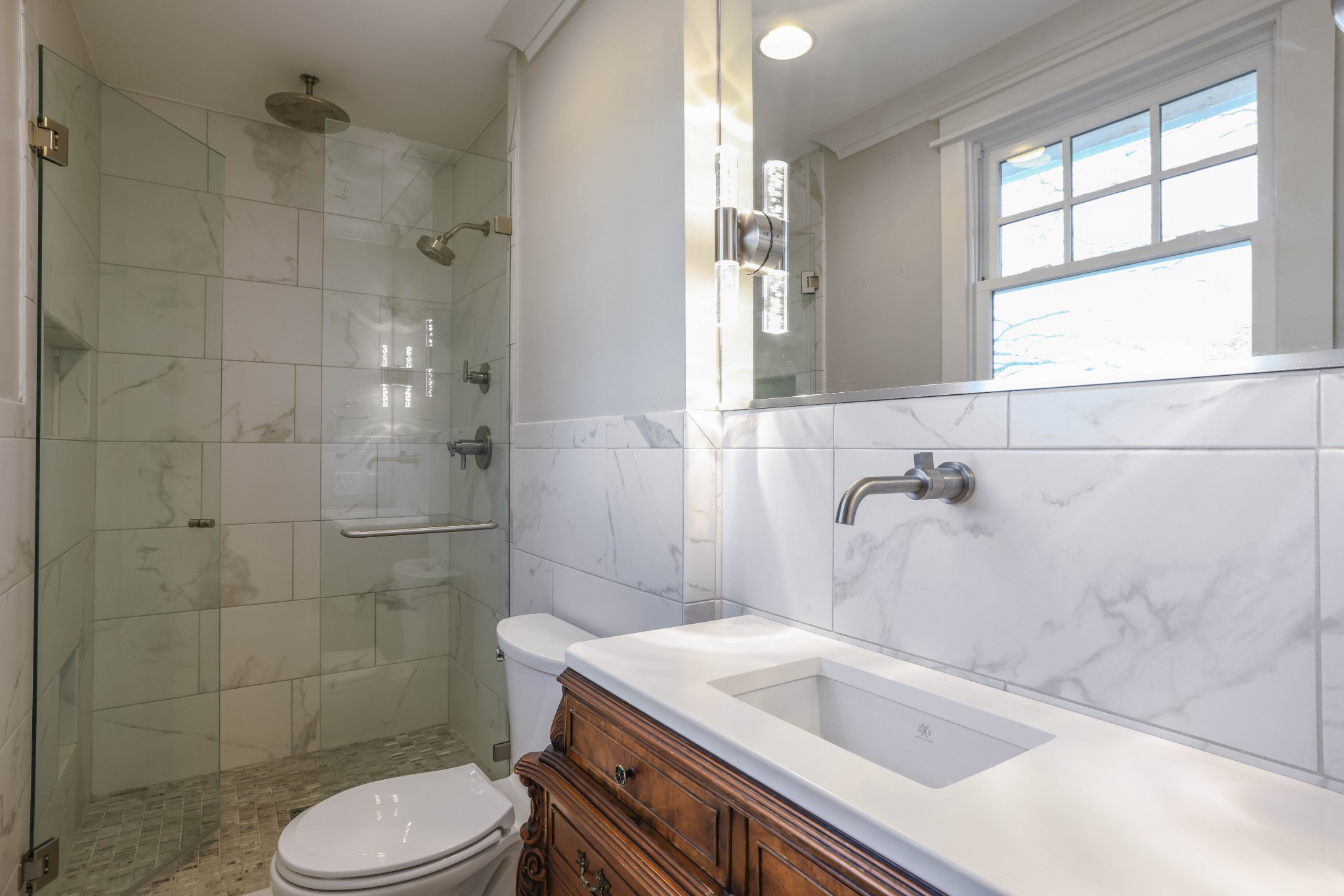7012 Country Club Dr