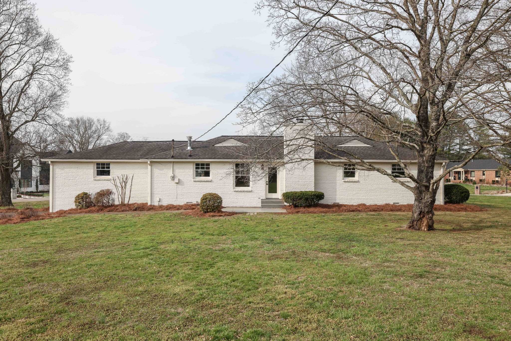 7012 Country Club Dr
