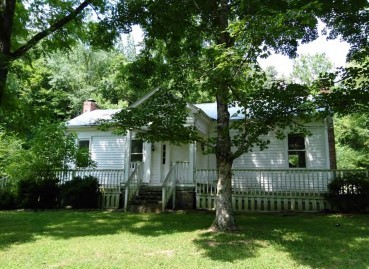 7445 River Road Pike