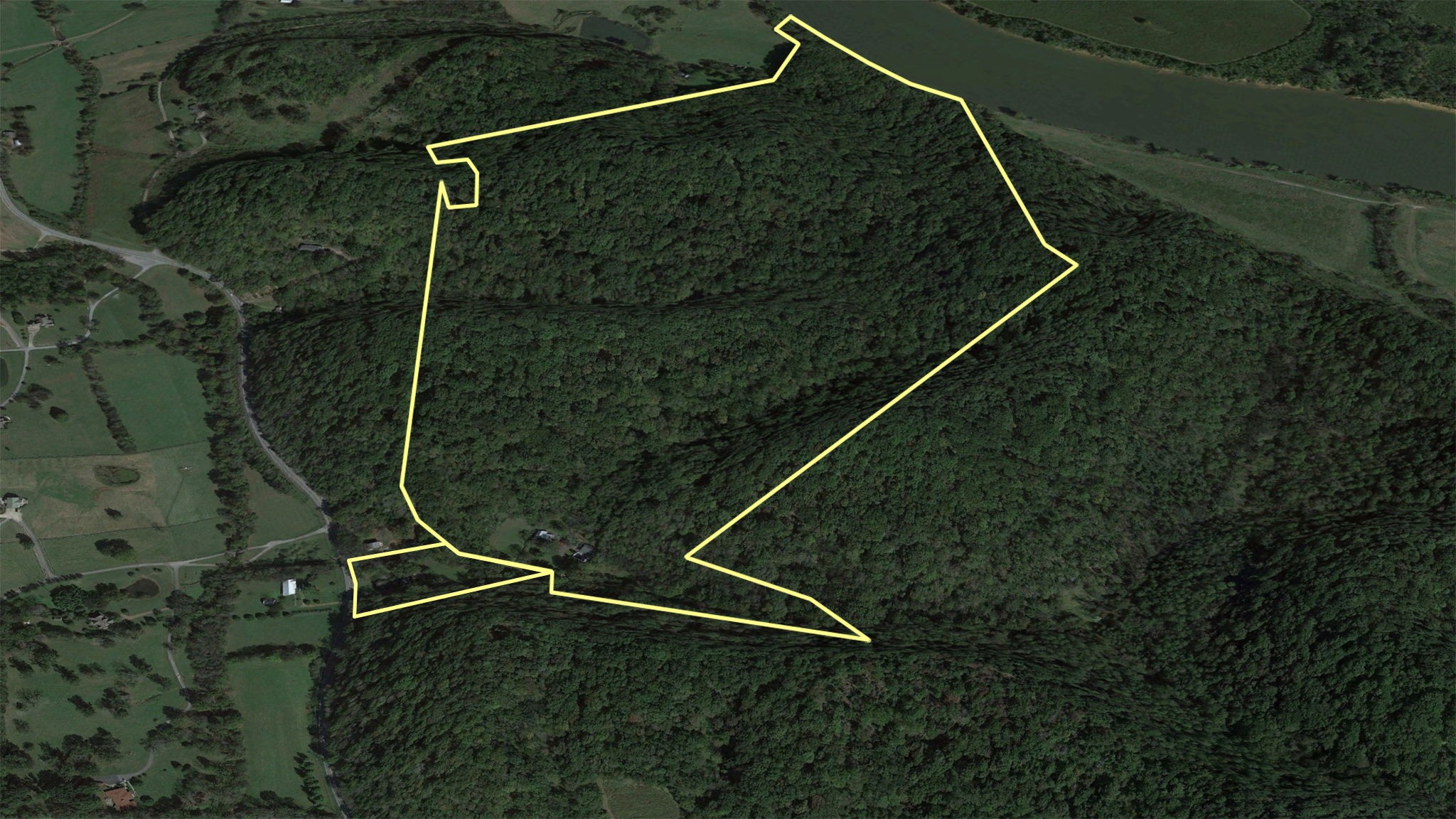 7445 River Road Pike