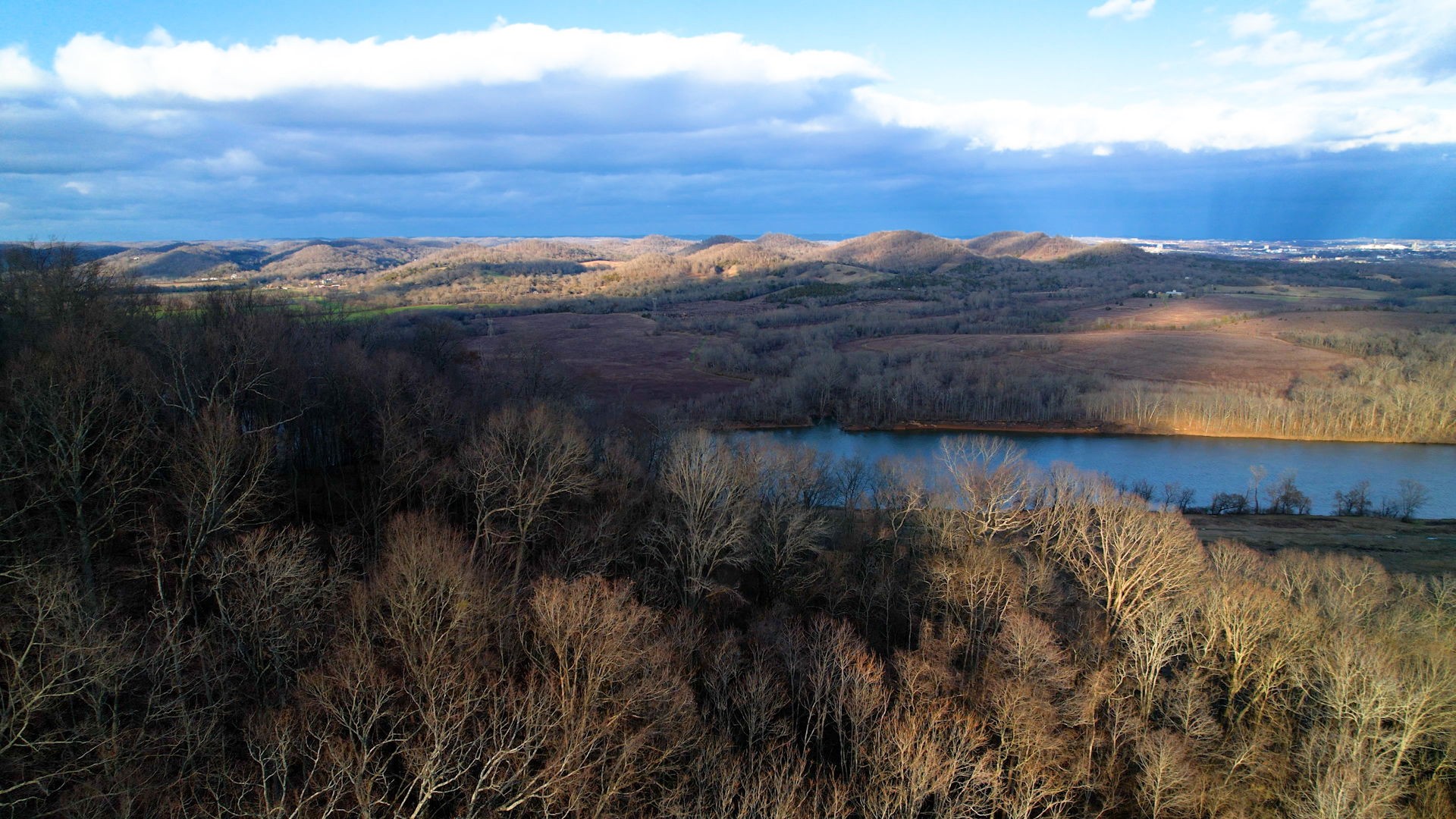 7445 River Road Pike