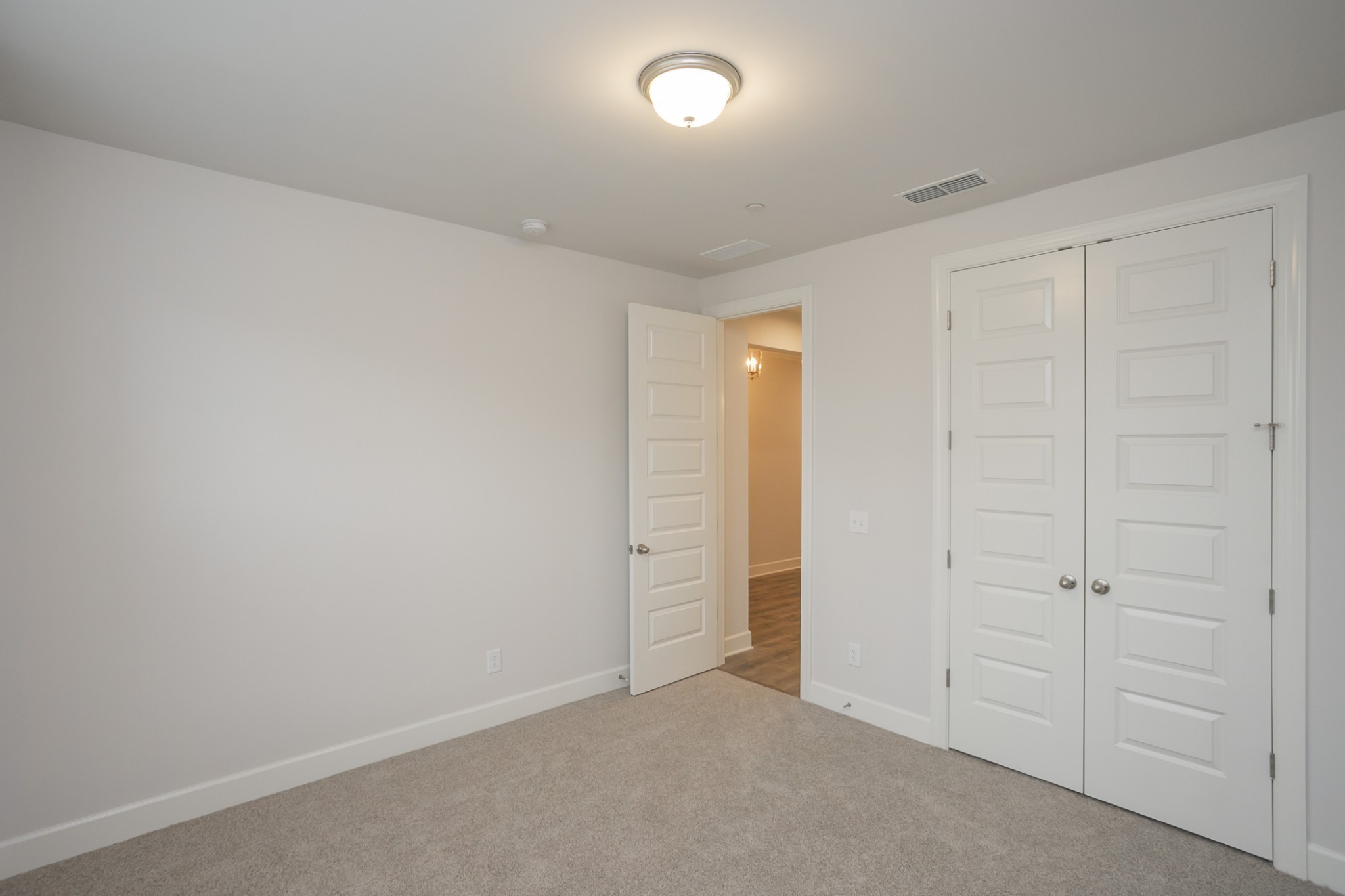 810 Cawthorn Lane