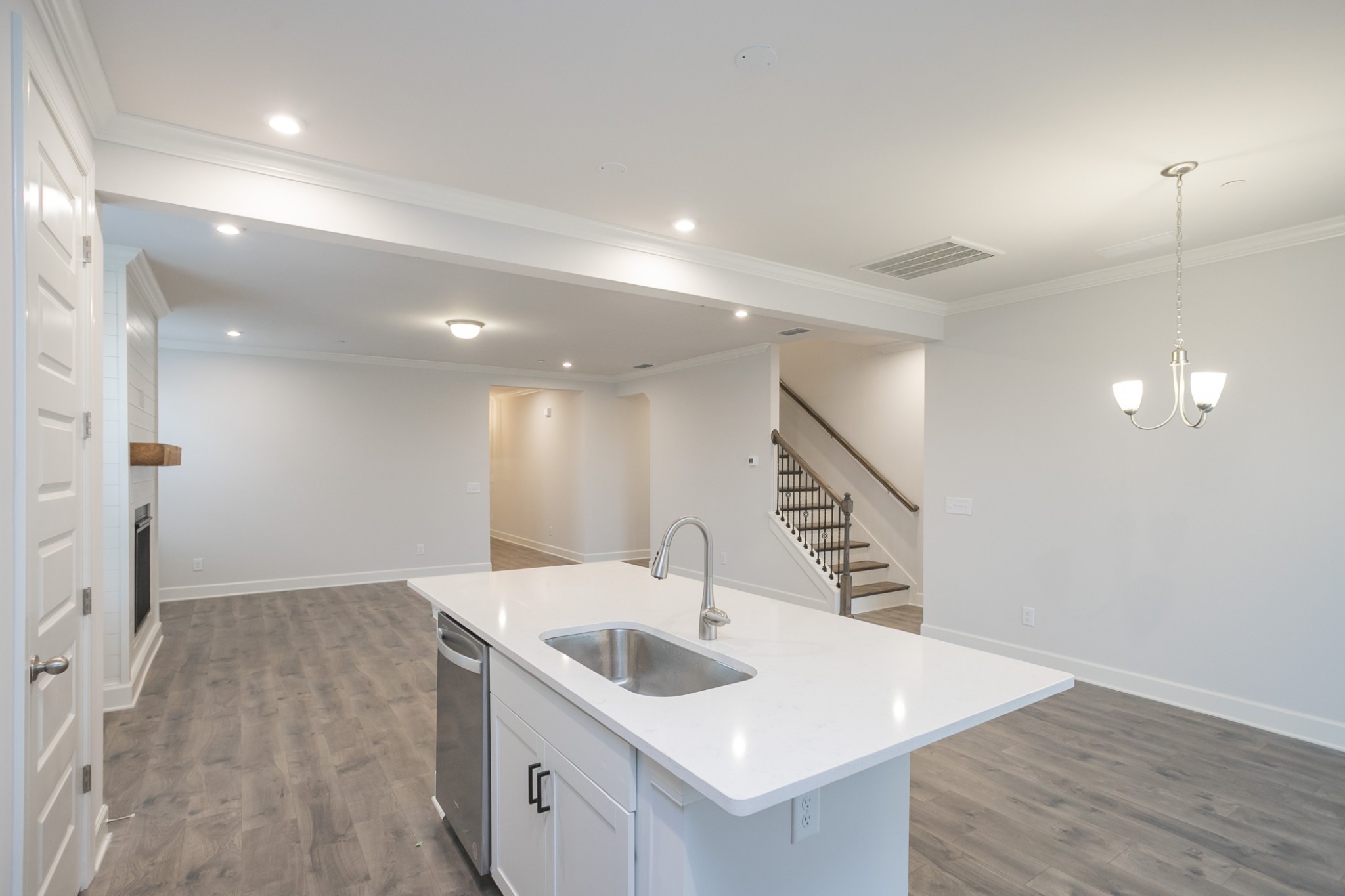 810 Cawthorn Lane