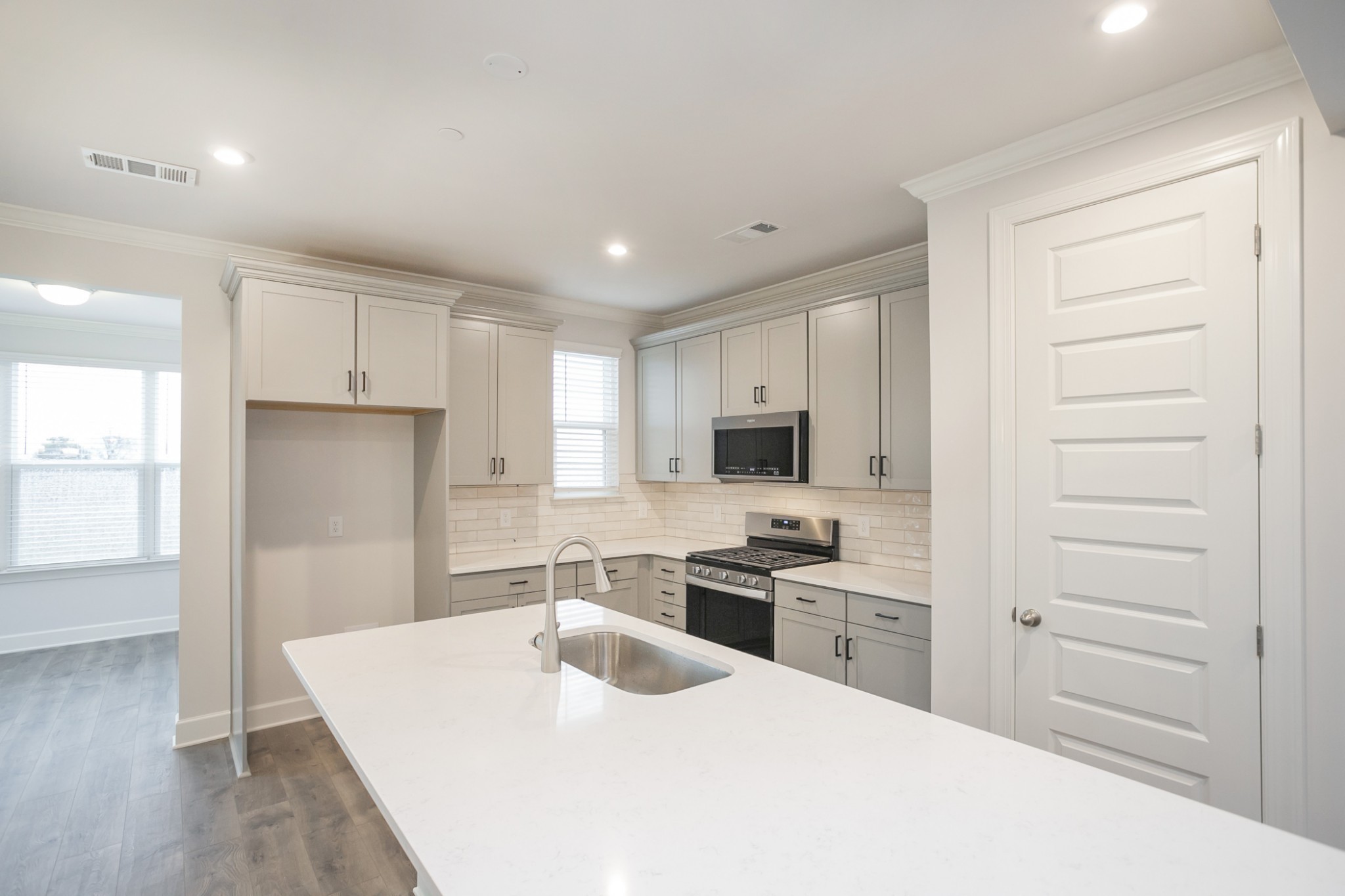 810 Cawthorn Lane