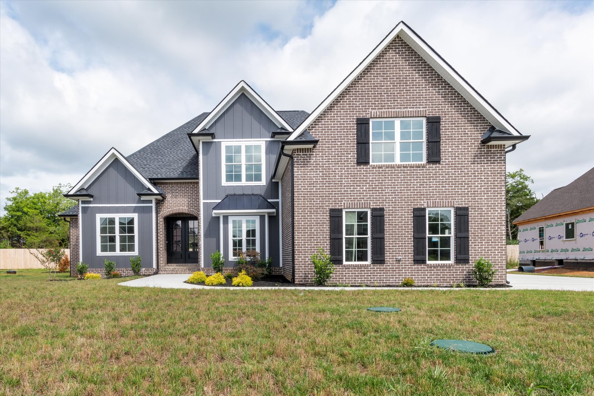 2614 Holly Springs Dr