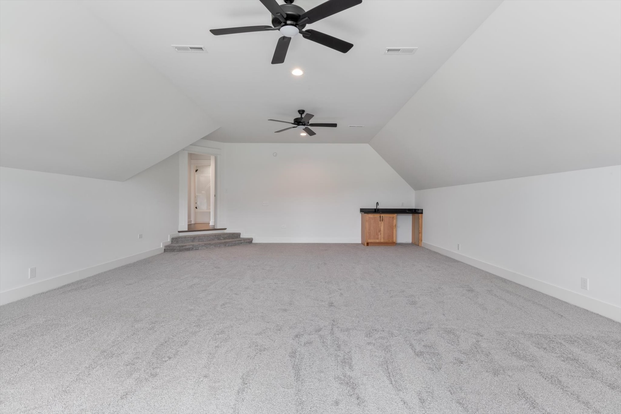 2614 Holly Springs Dr