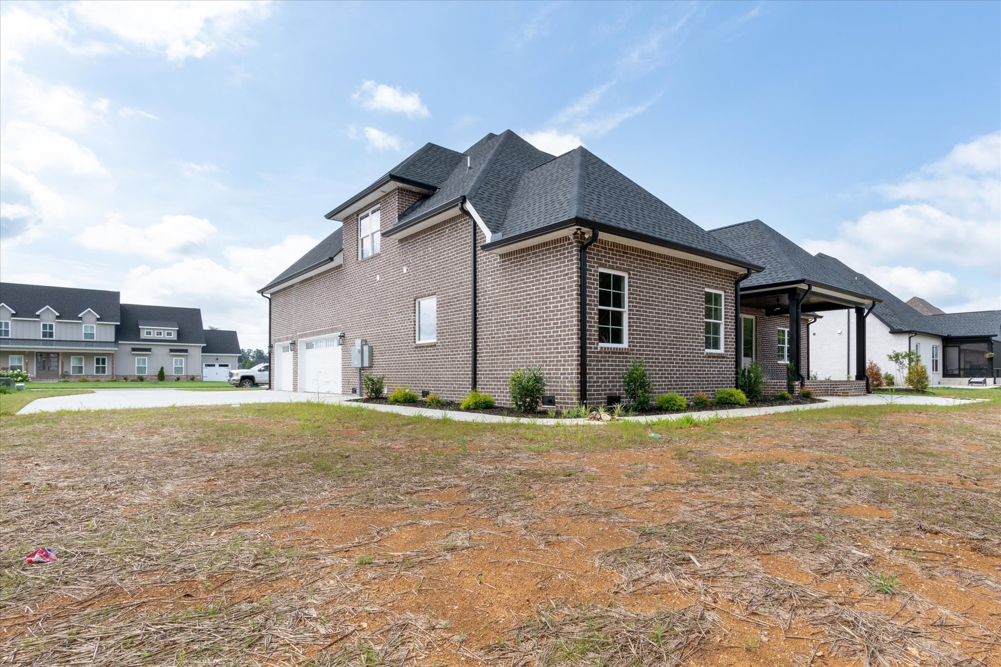 2614 Holly Springs Dr