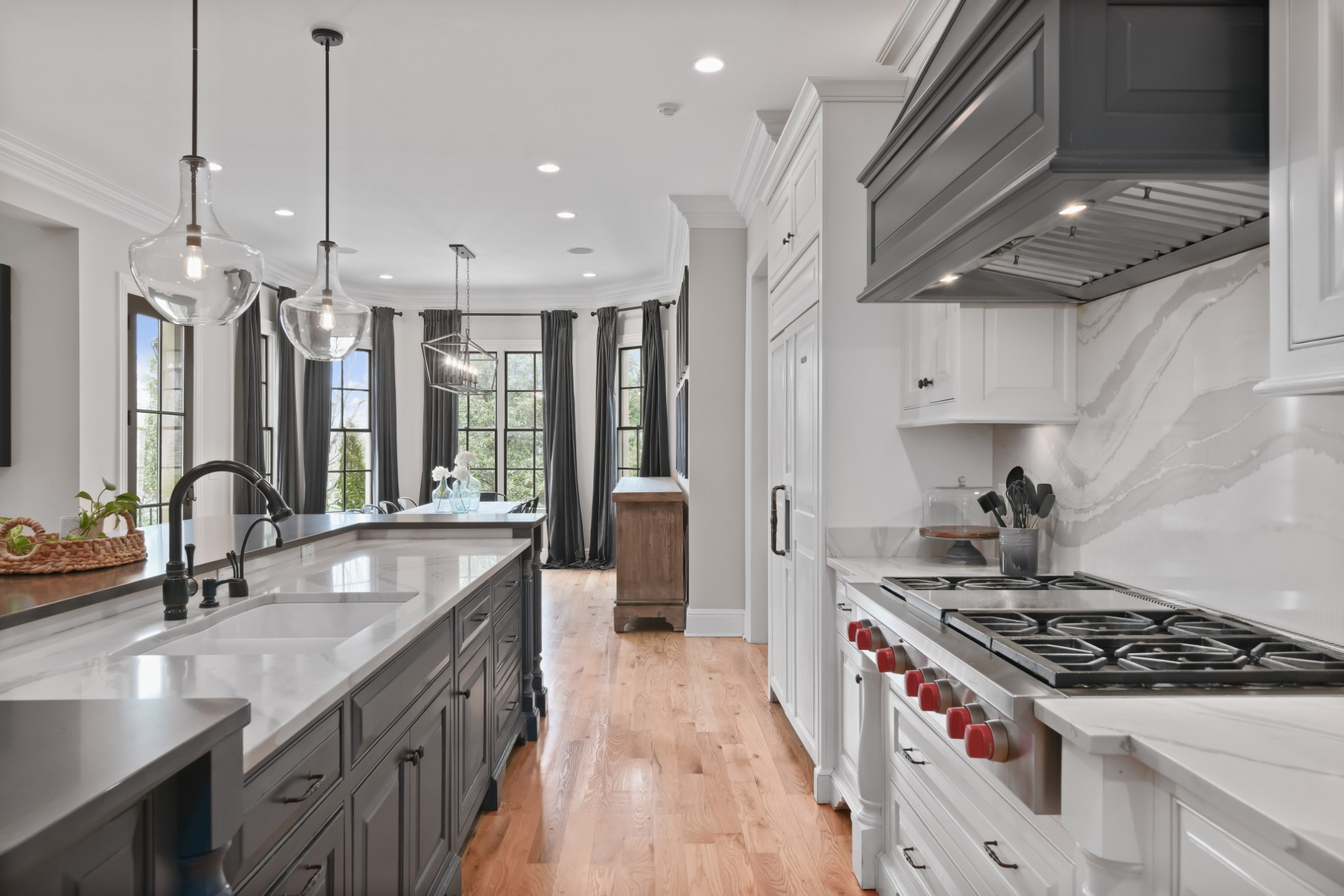 9281 Wardley Park Ln