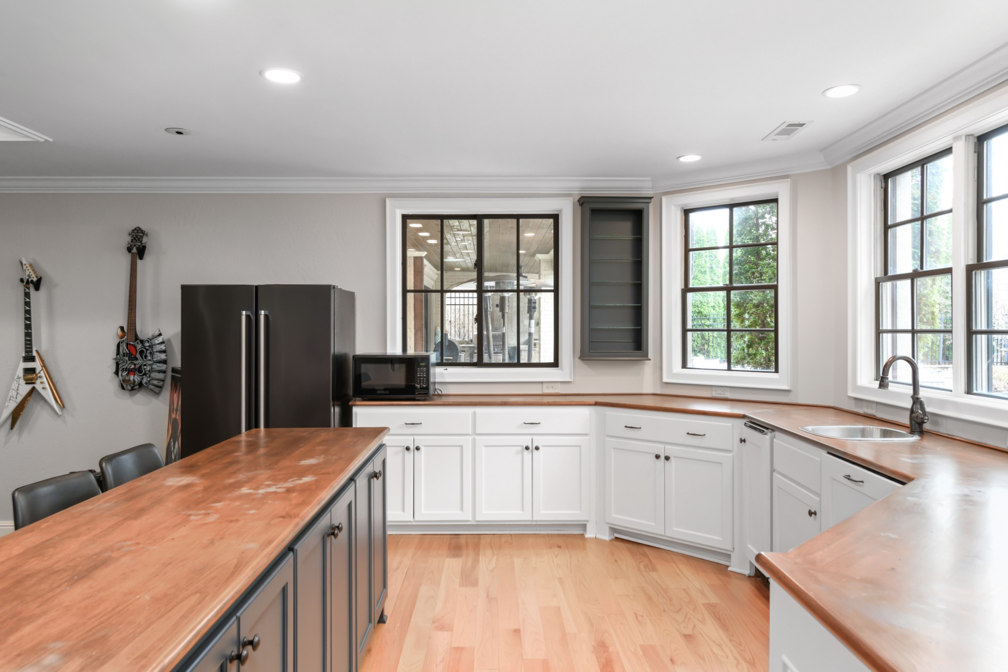 9281 Wardley Park Ln