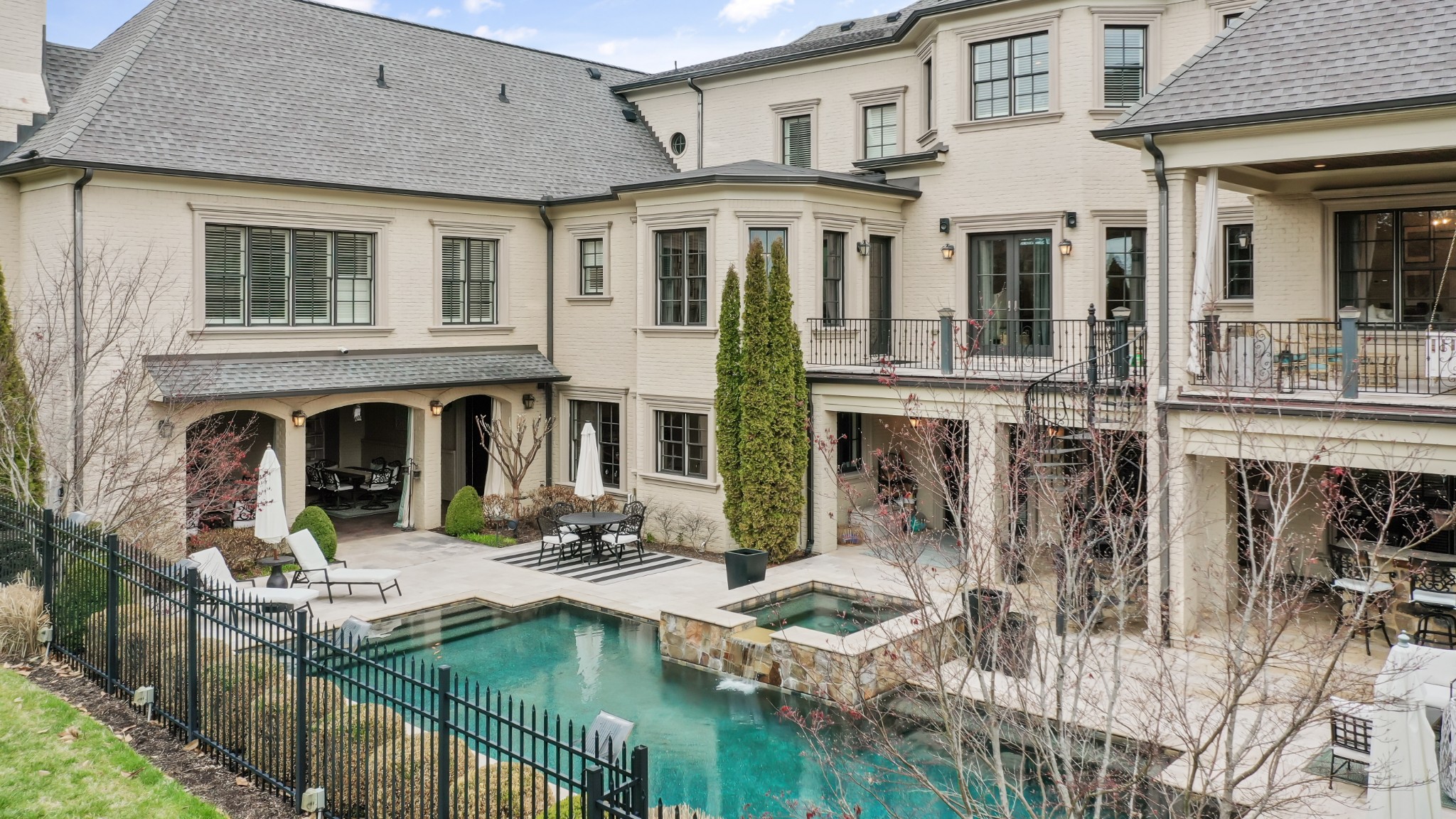 9281 Wardley Park Ln