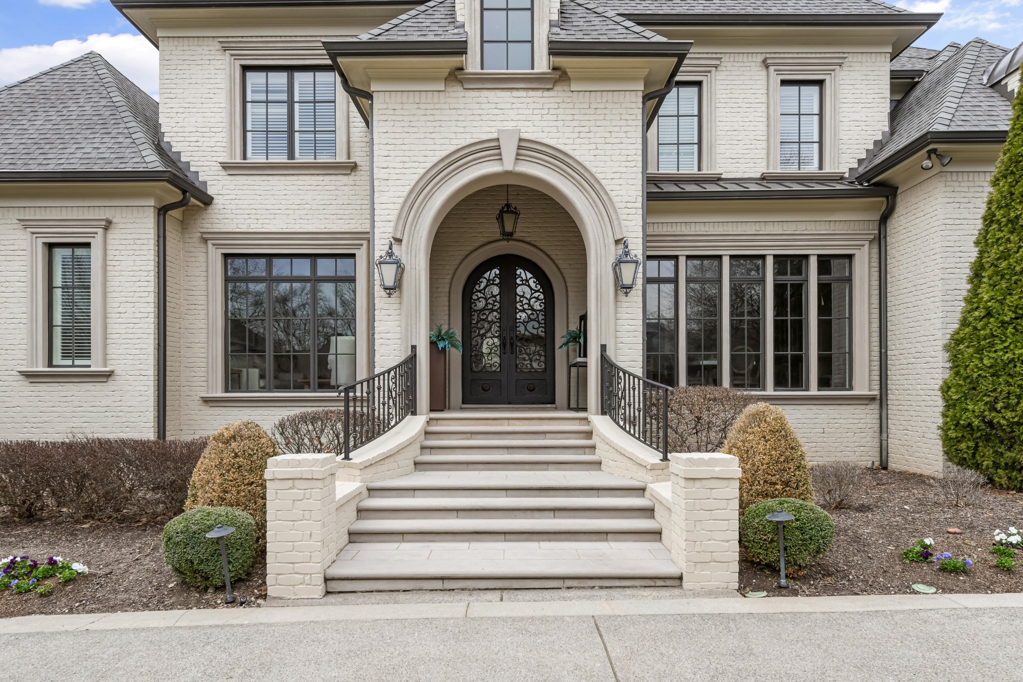 9281 Wardley Park Ln