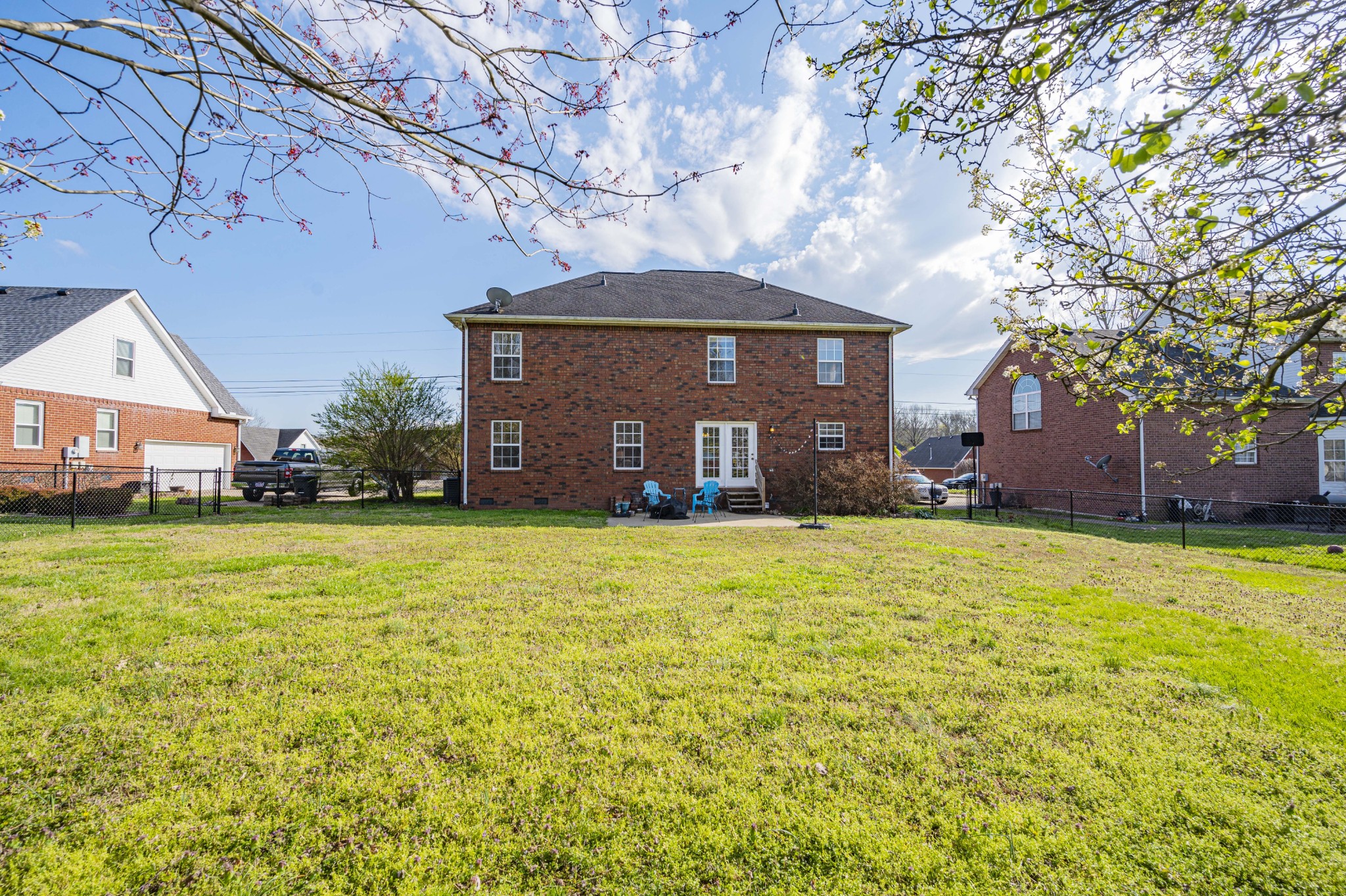 5018 Claude Dr