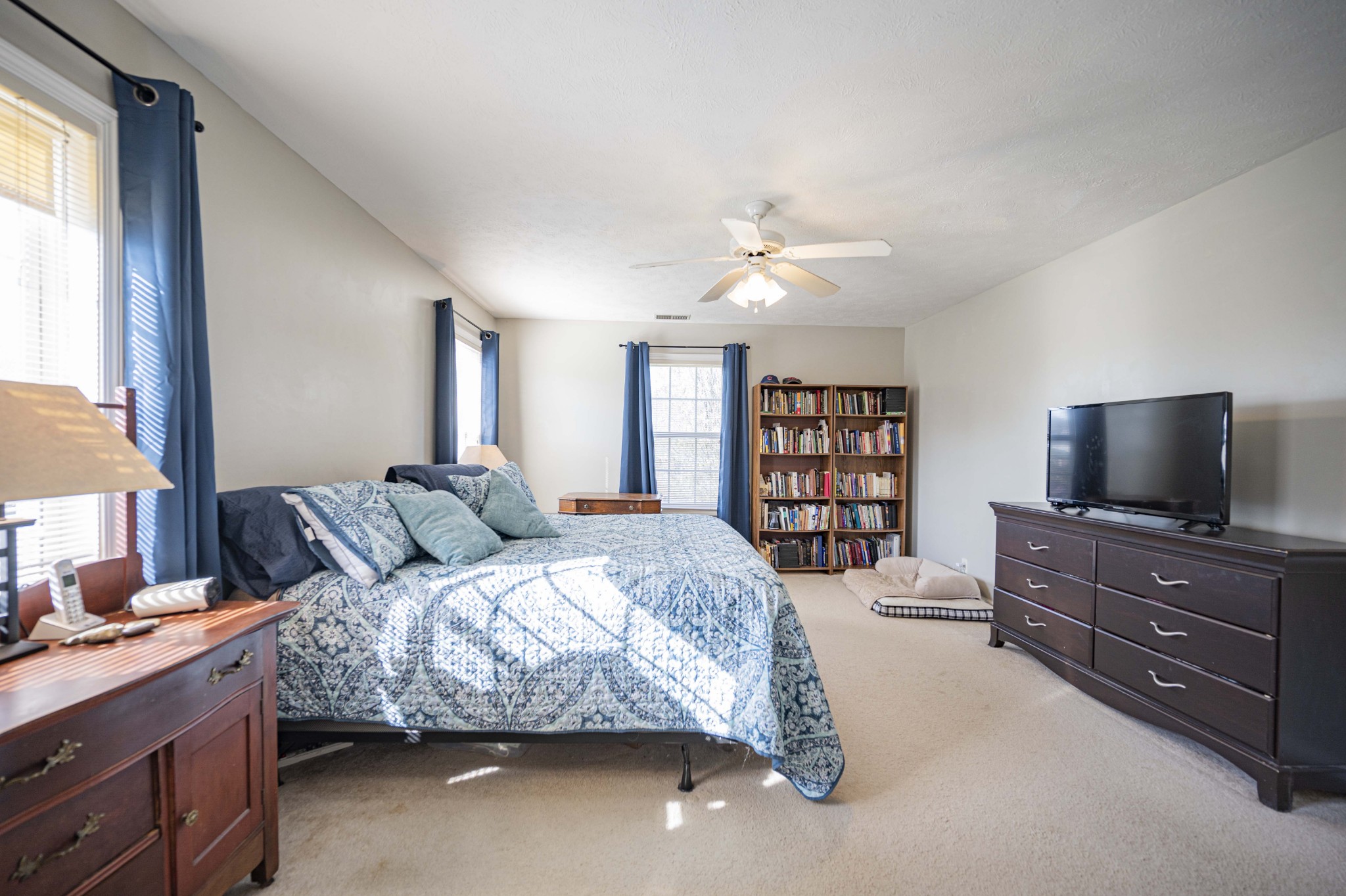 5018 Claude Dr