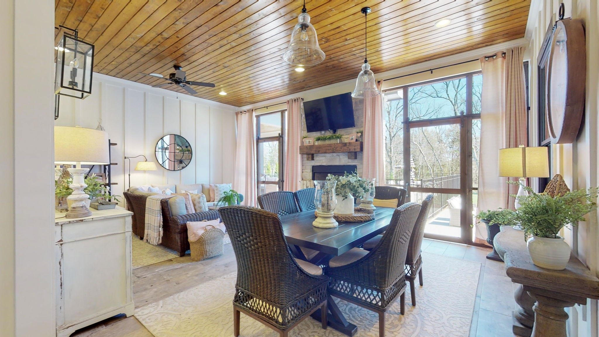 1881 Sanctuary Pl