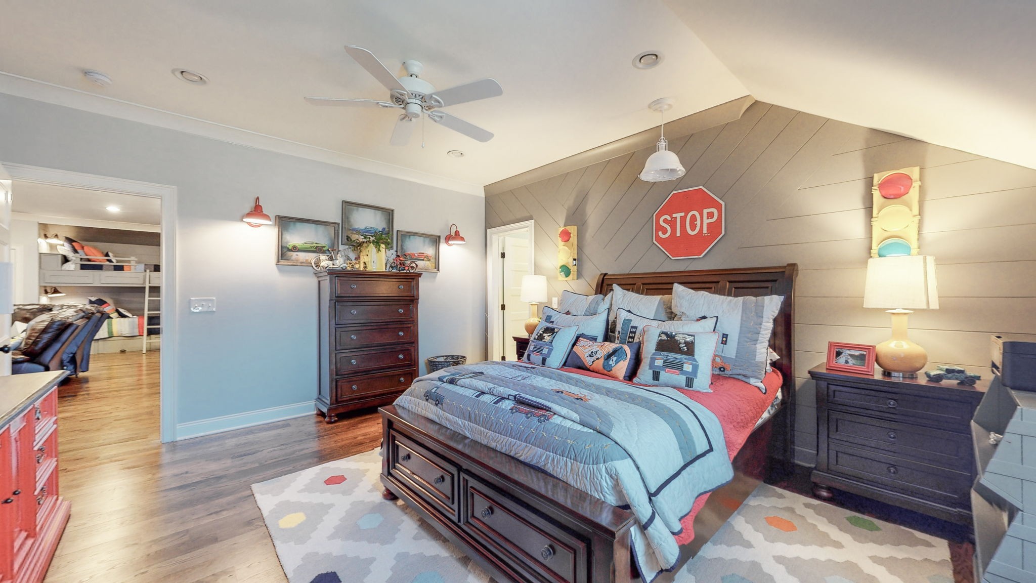 1881 Sanctuary Pl