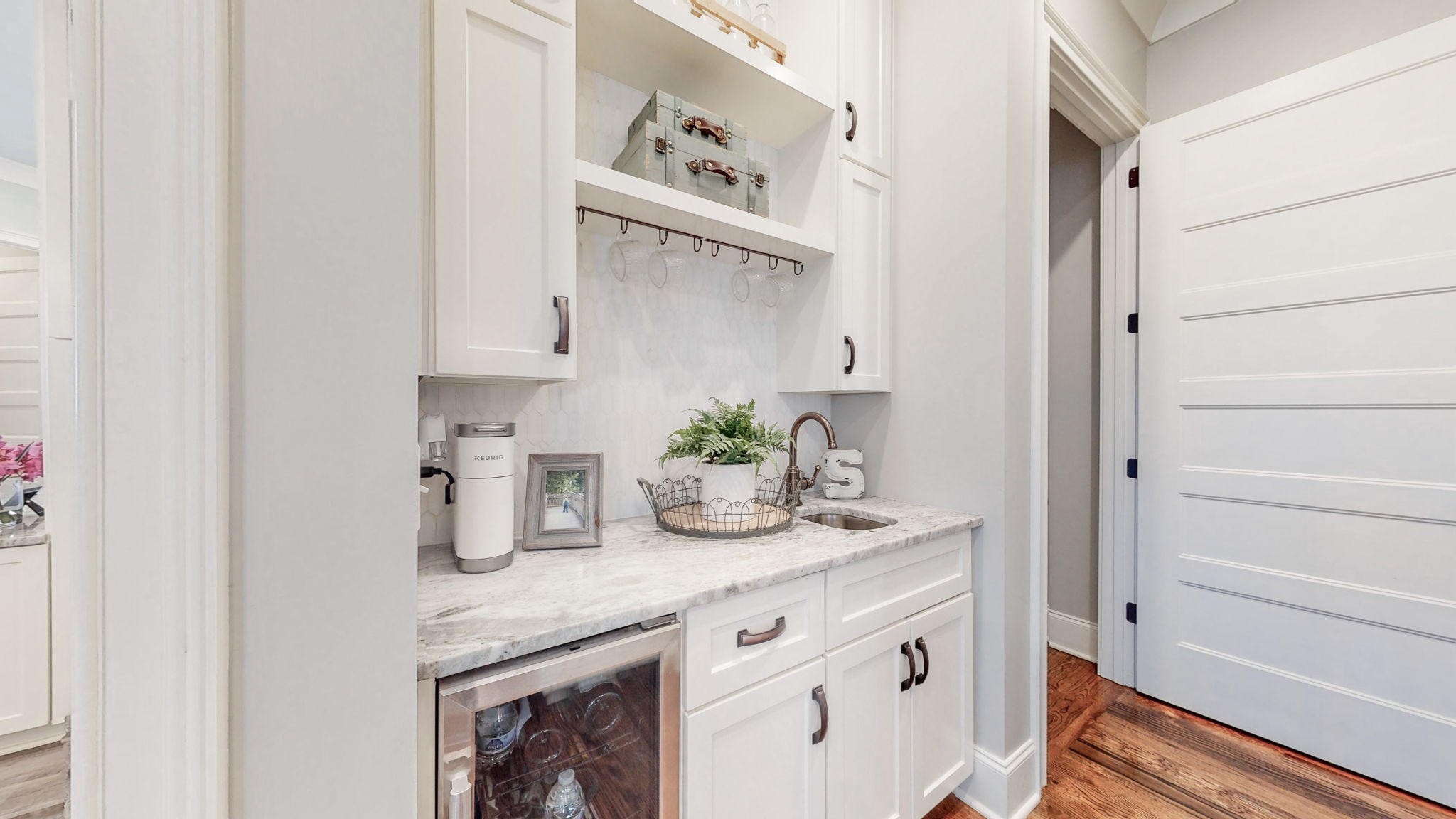 1881 Sanctuary Pl