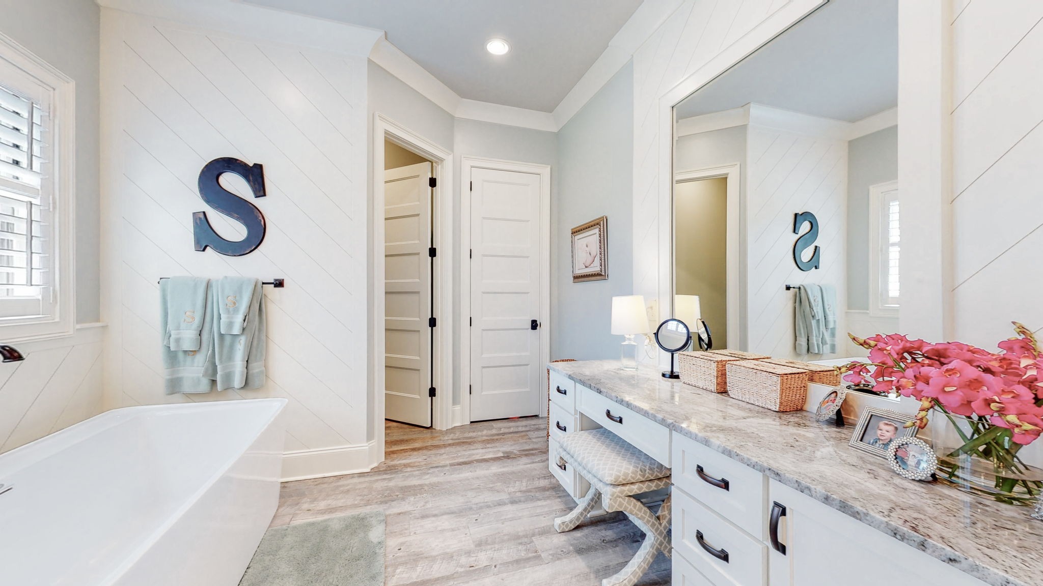 1881 Sanctuary Pl