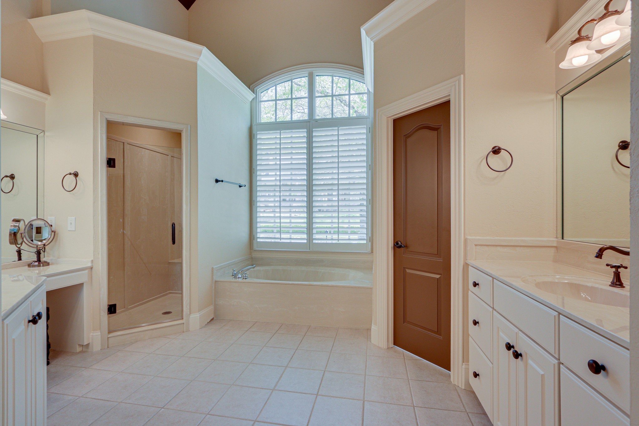 225 Chatfield Way