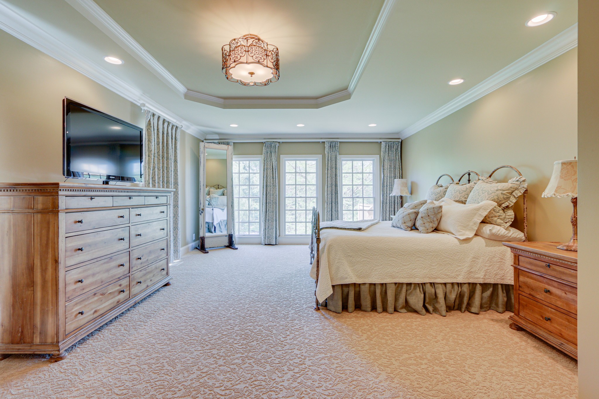 225 Chatfield Way