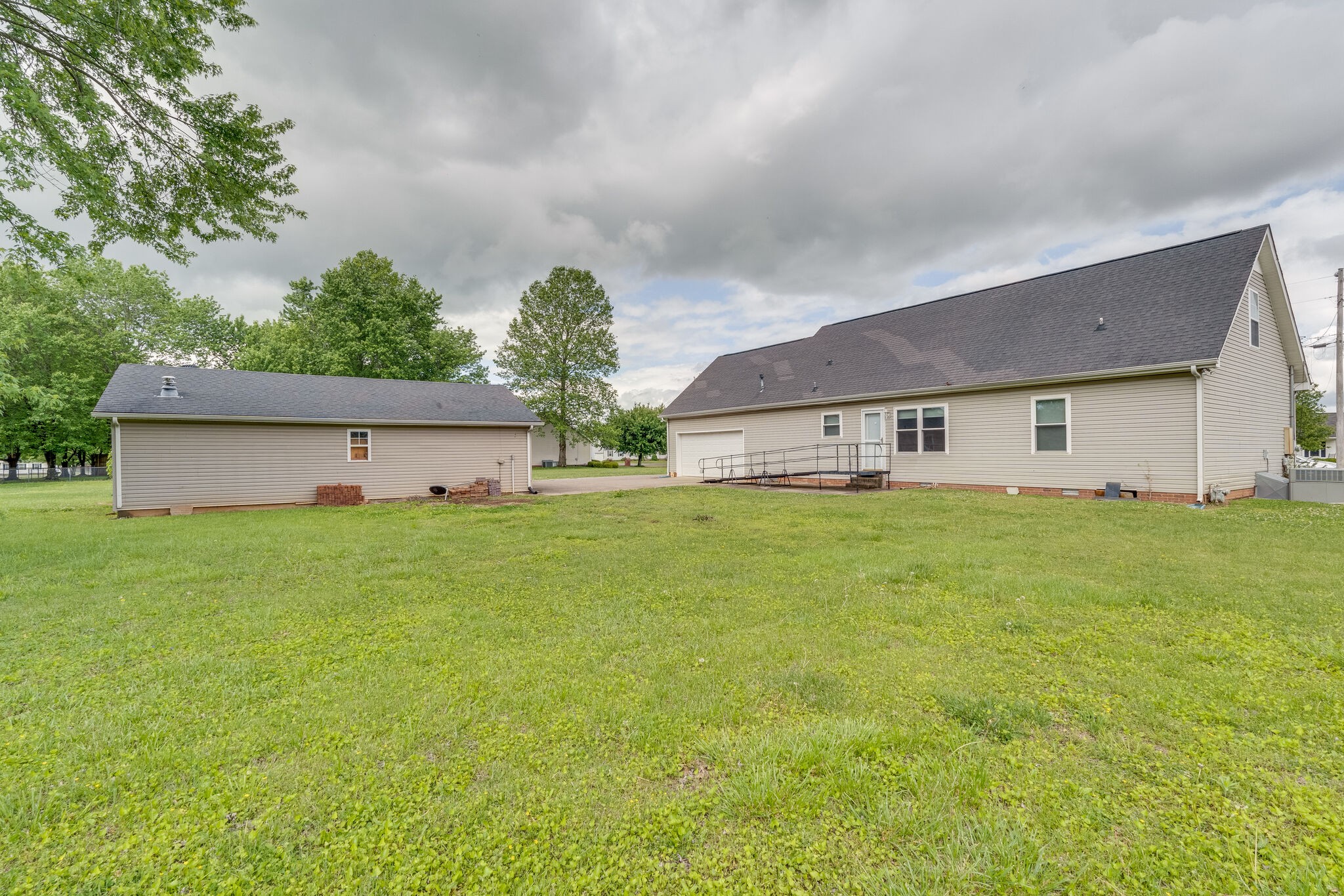 220 Daly Dr