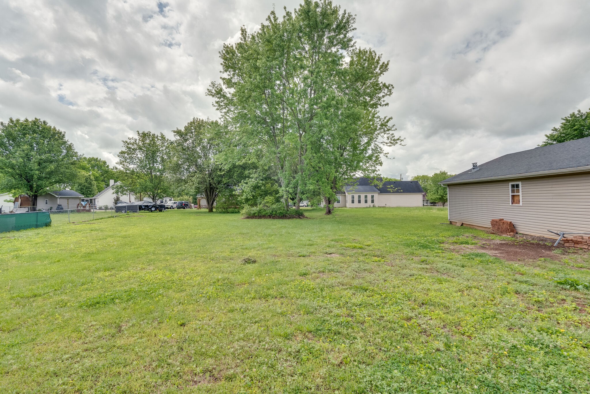220 Daly Dr