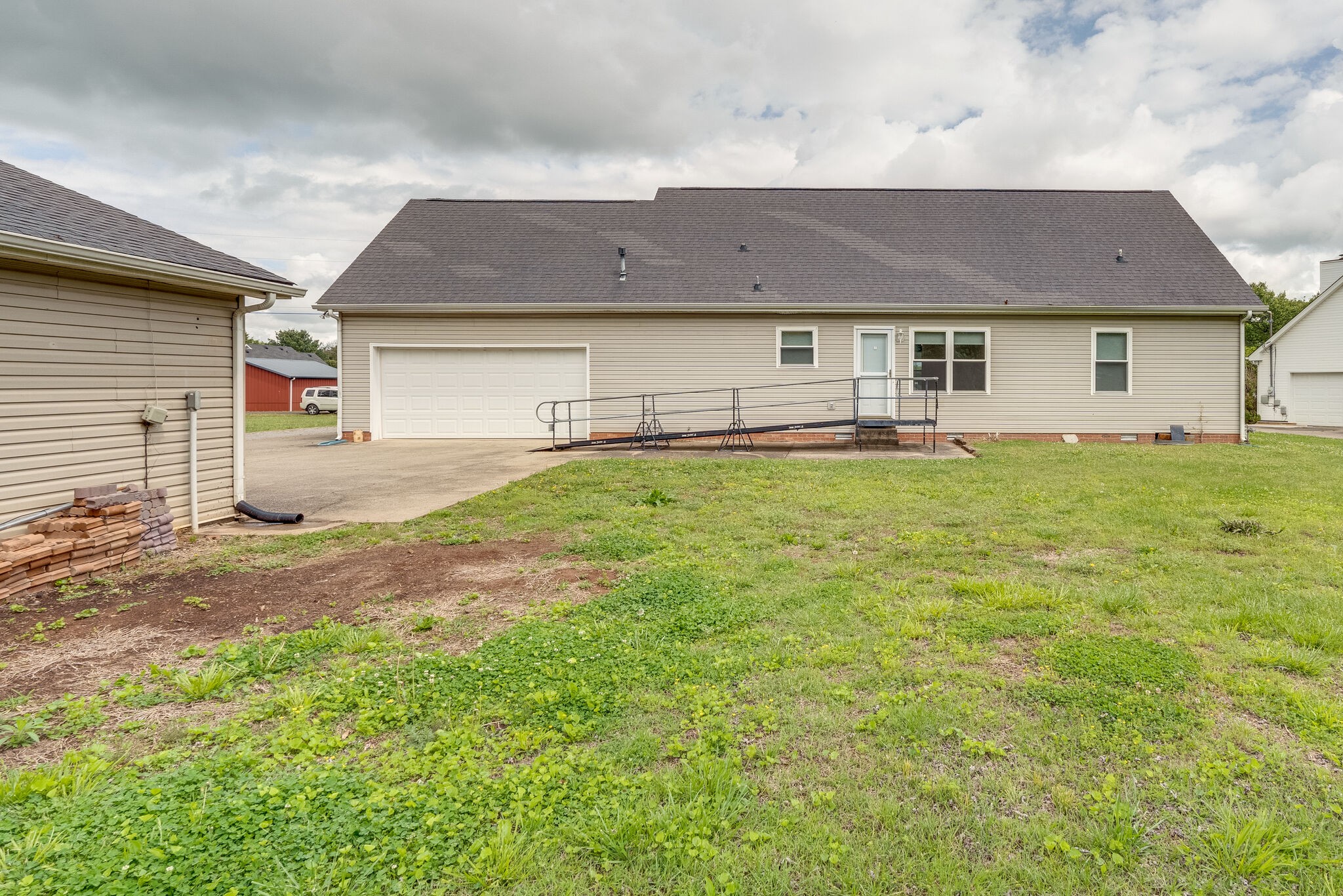 220 Daly Dr