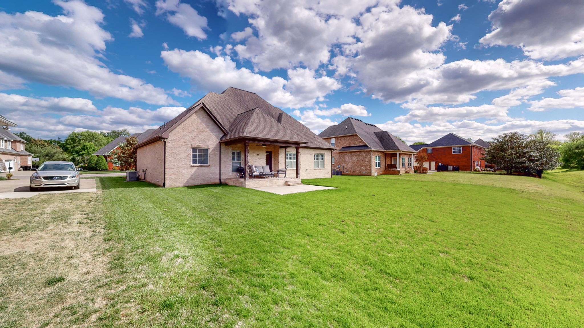 2017 Prestwick Dr