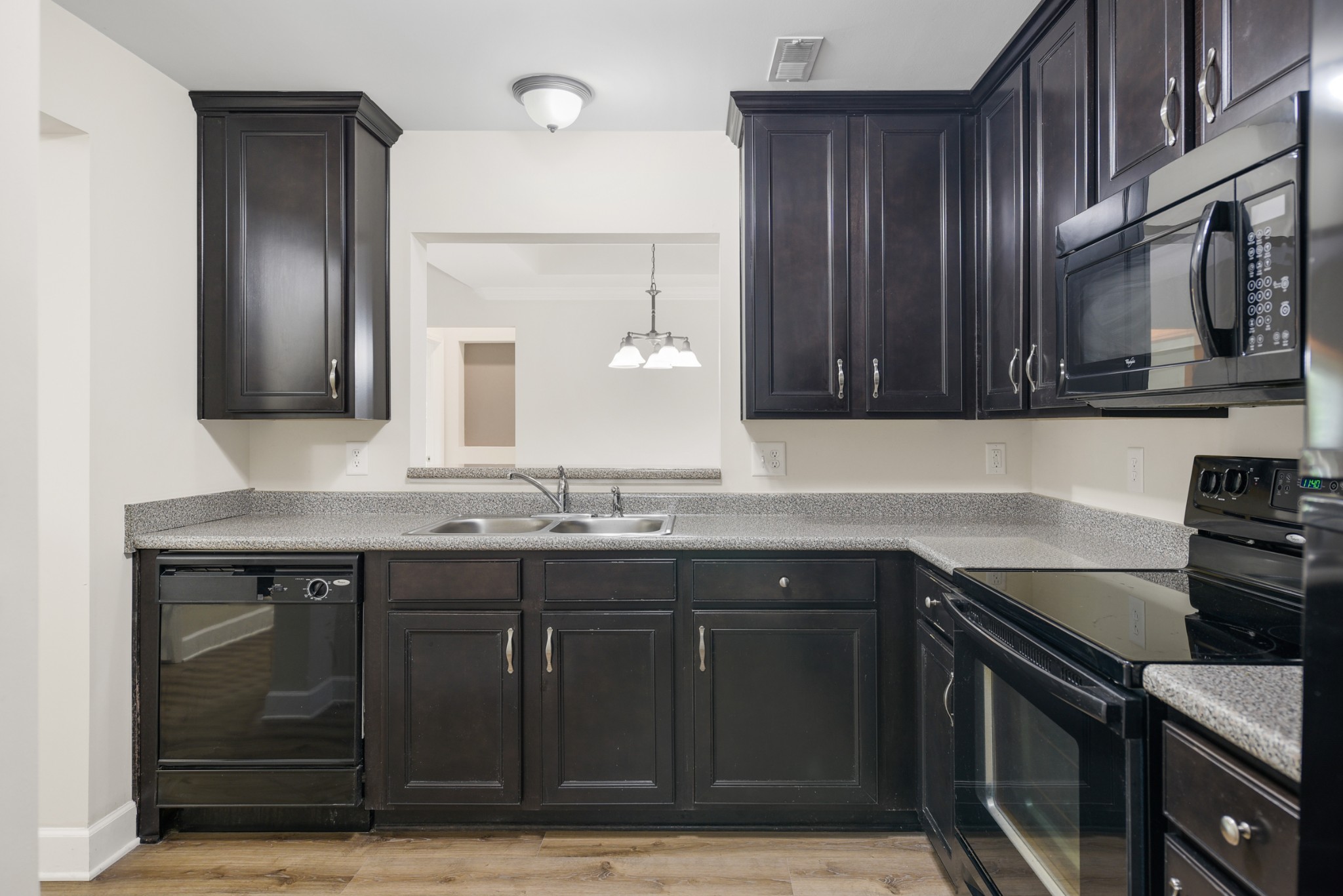 4847 Bevendean Dr Unit: 14